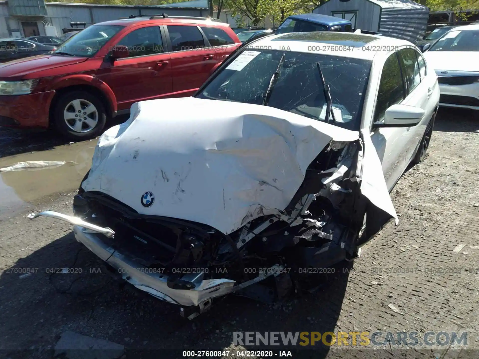 6 Photograph of a damaged car 3MW5R1J0XL8B12411 BMW 330I 2020