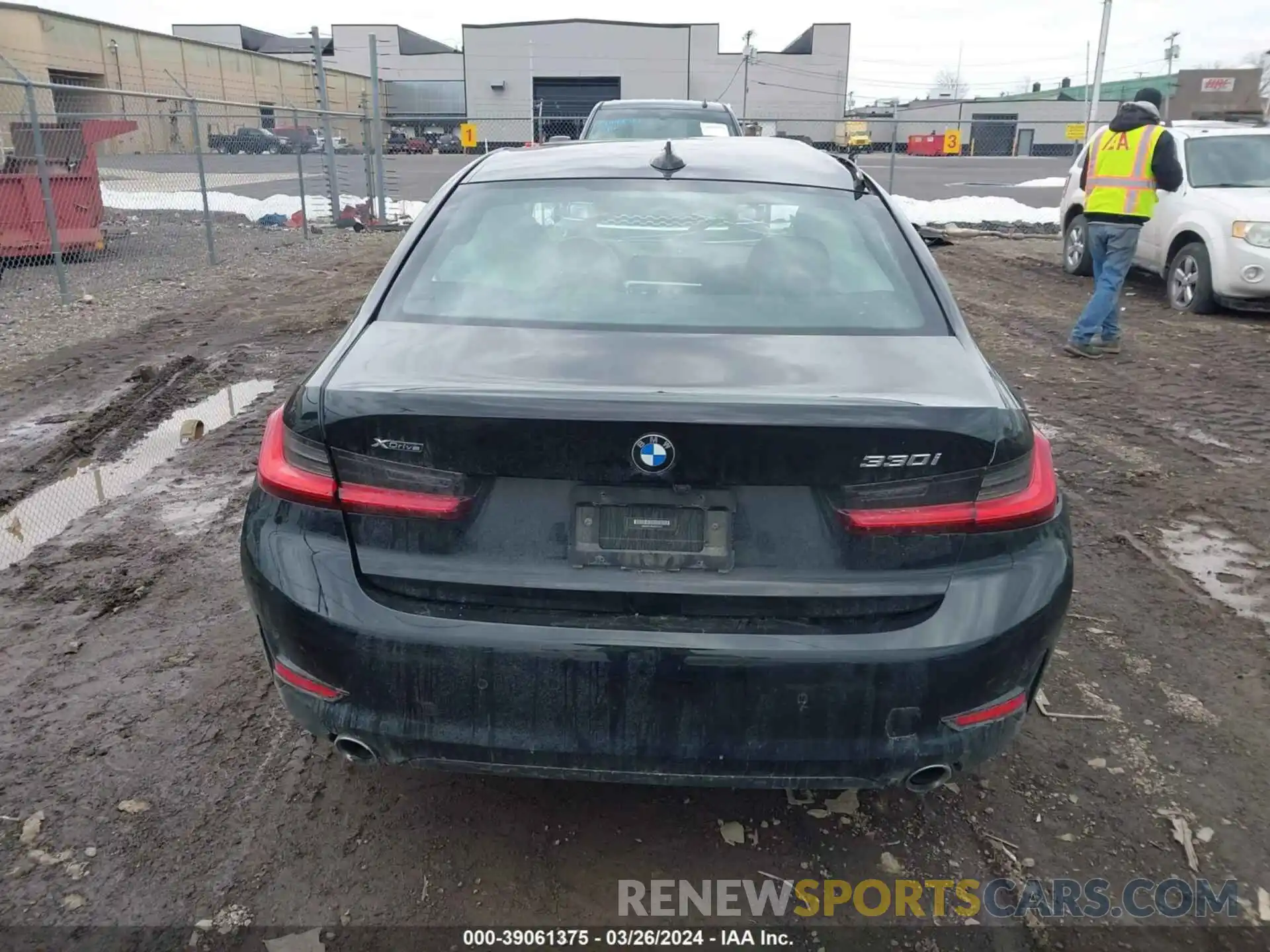 17 Photograph of a damaged car 3MW5R7J09L8B14511 BMW 330I 2020