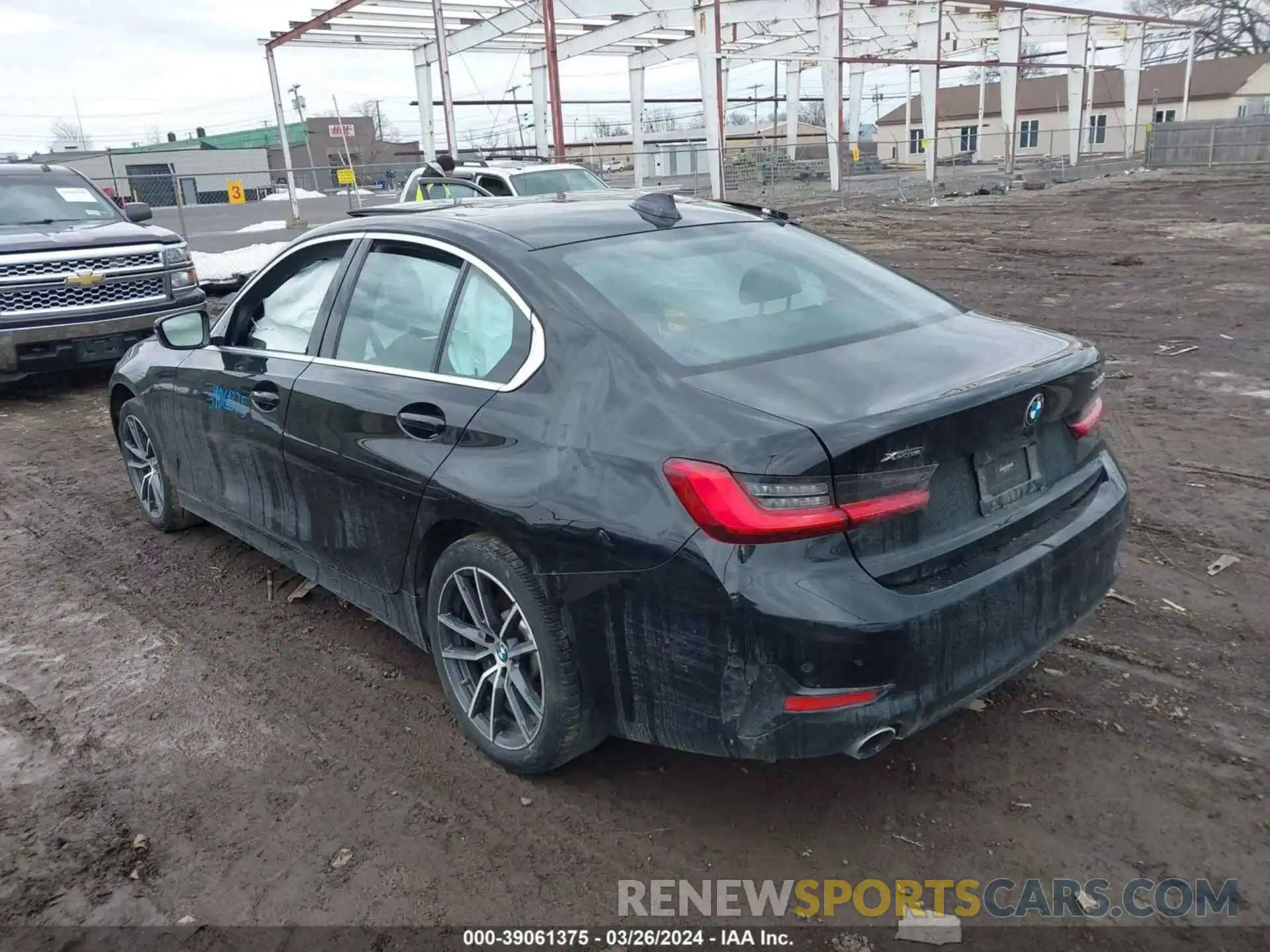 3 Photograph of a damaged car 3MW5R7J09L8B14511 BMW 330I 2020