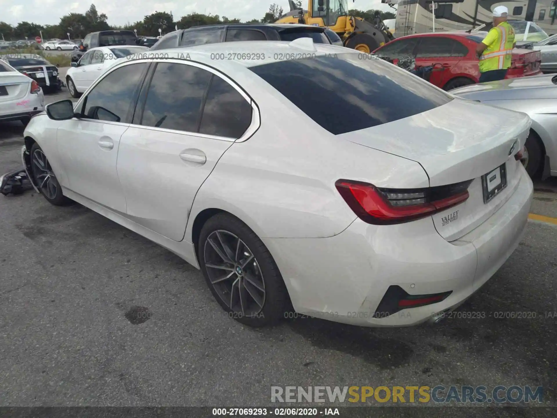 3 Photograph of a damaged car WBA5R1C00LFH38332 BMW 330I 2020