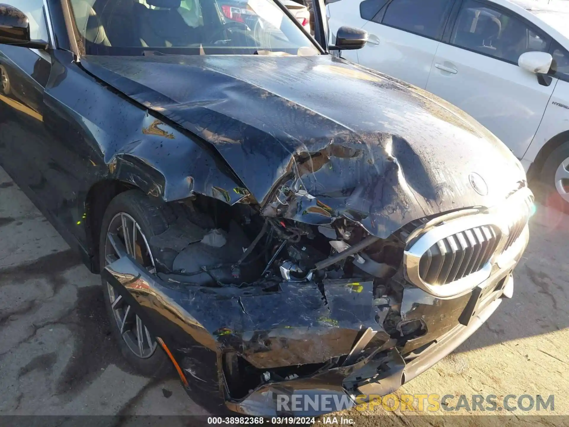6 Фотография поврежденного автомобиля 3MW5R1J01M8B98645 BMW 330I 2021