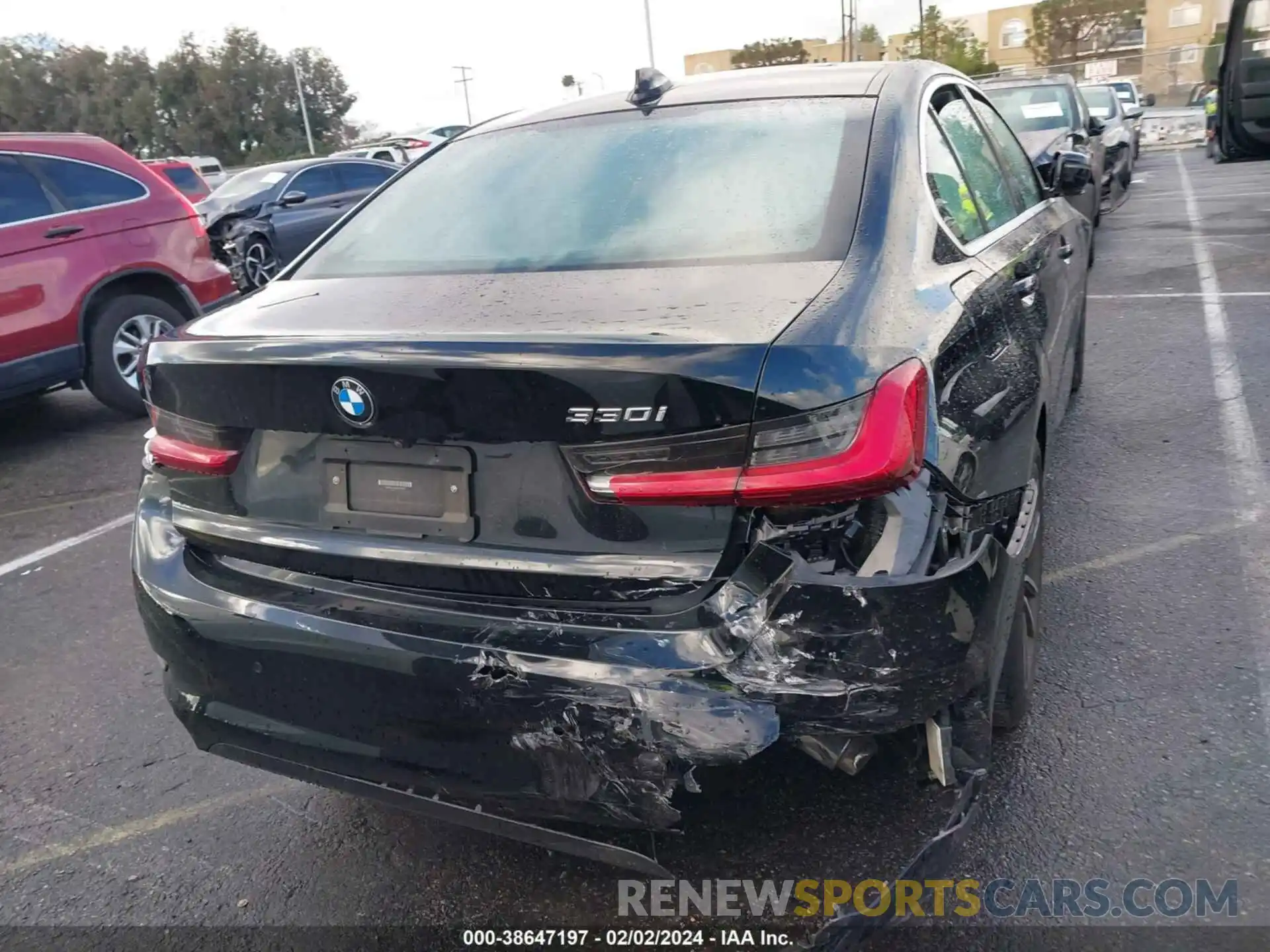 16 Photograph of a damaged car 3MW5R1J04M8C13977 BMW 330I 2021