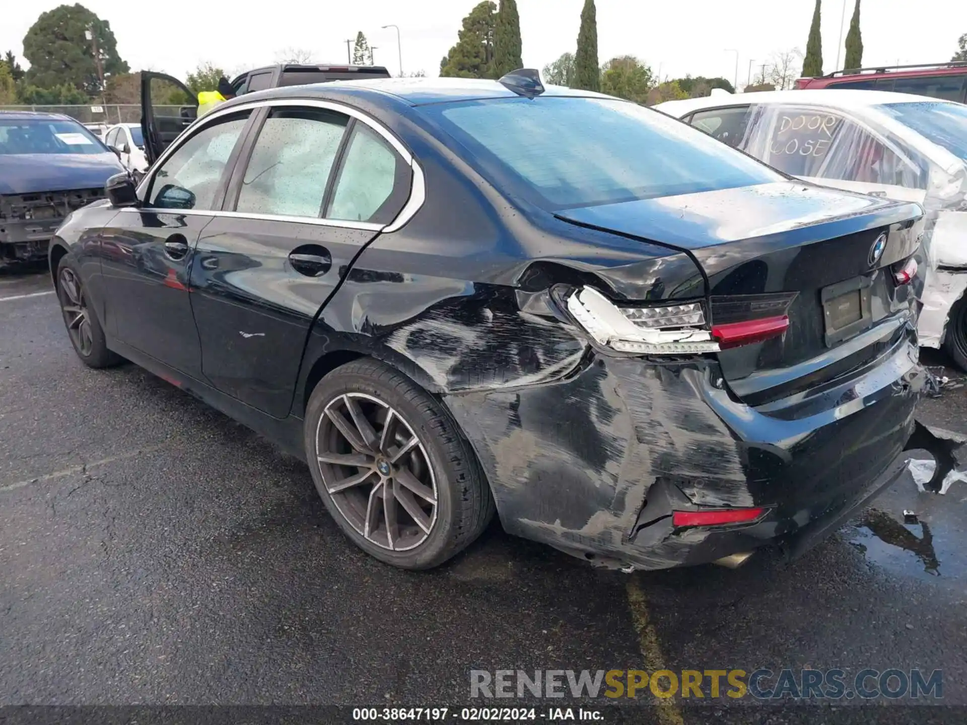 3 Photograph of a damaged car 3MW5R1J04M8C13977 BMW 330I 2021