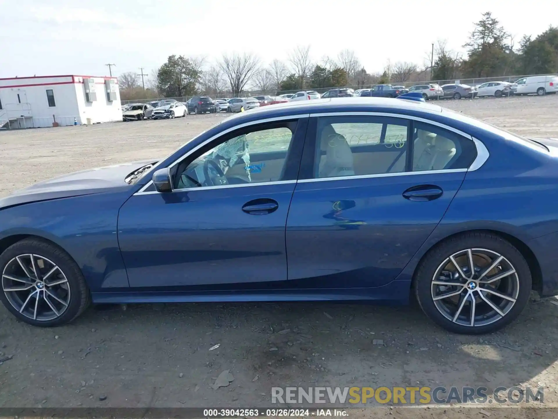 14 Photograph of a damaged car 3MW5R1J08M8B69580 BMW 330I 2021