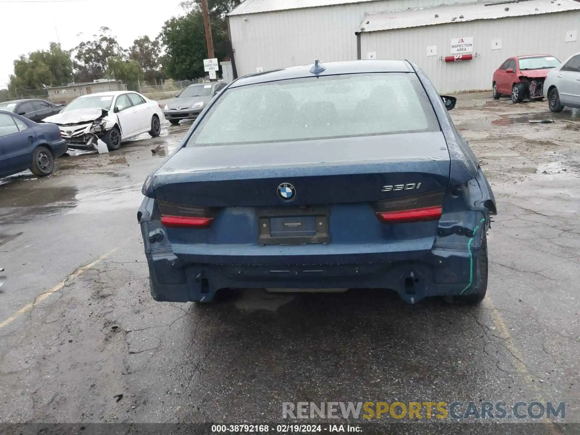 16 Photograph of a damaged car 3MW5R1J09M8C02831 BMW 330I 2021