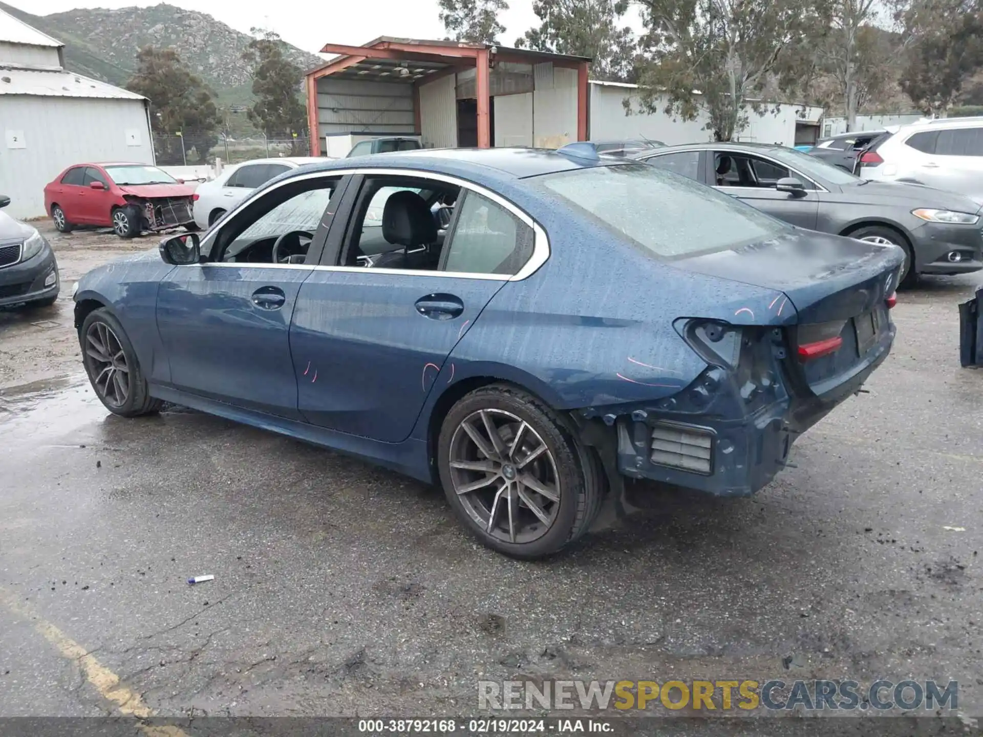 3 Photograph of a damaged car 3MW5R1J09M8C02831 BMW 330I 2021