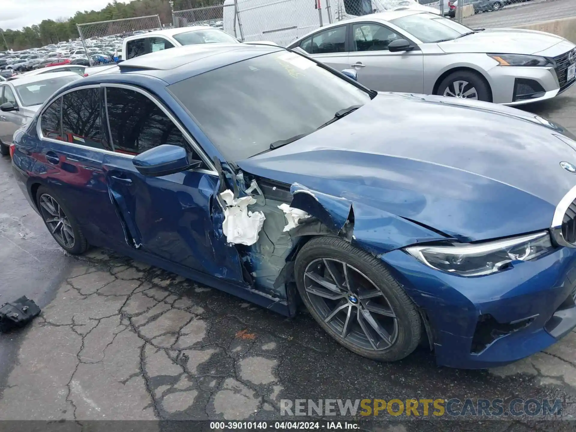 13 Photograph of a damaged car 3MW5R7J05M8B51301 BMW 330I 2021