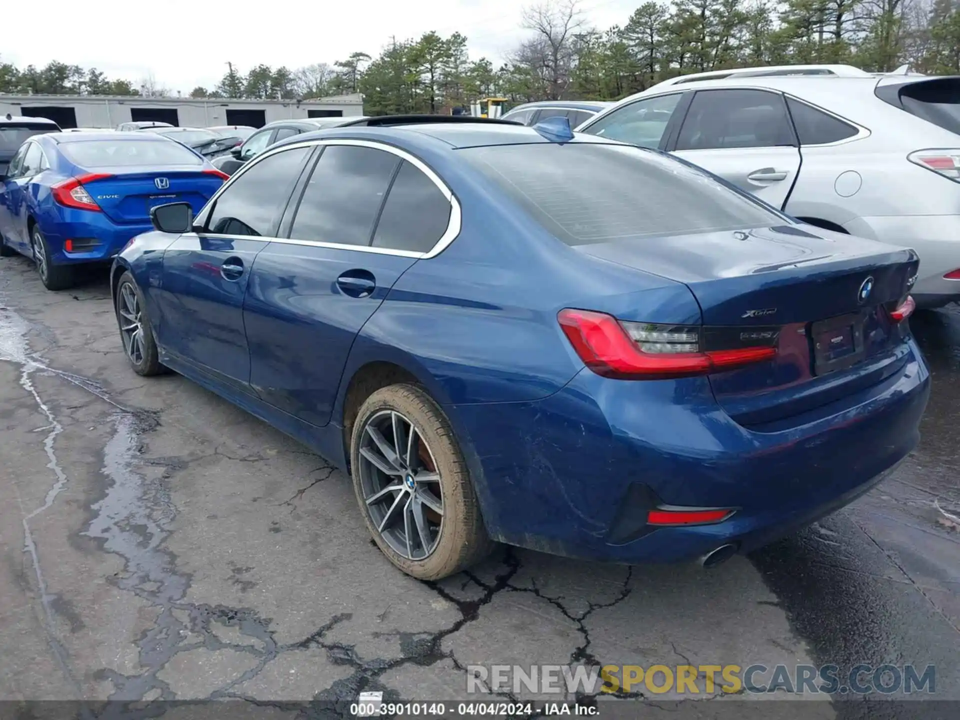 3 Photograph of a damaged car 3MW5R7J05M8B51301 BMW 330I 2021