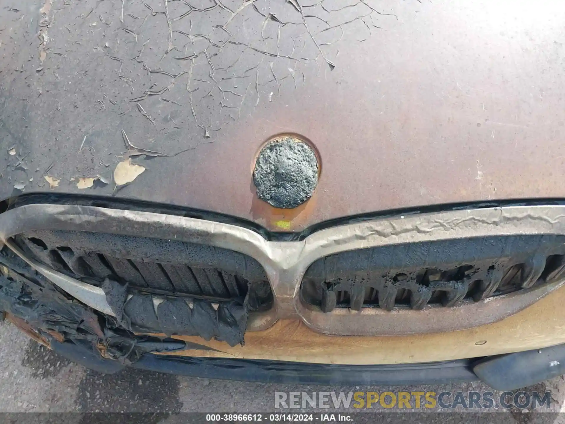 10 Photograph of a damaged car 3MW5R1J00N8C76561 BMW 330I 2022