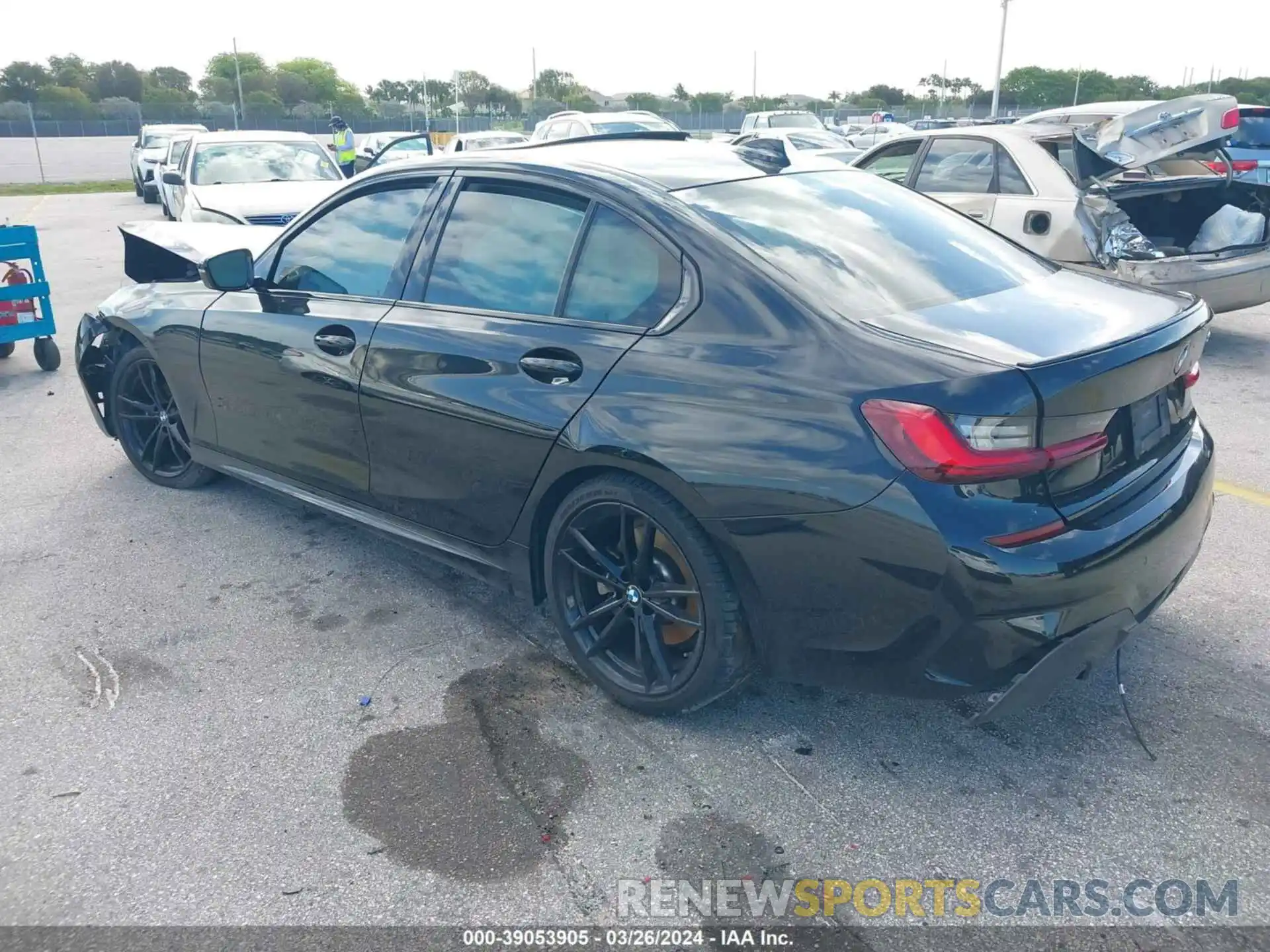 3 Photograph of a damaged car 3MW5R1J0XN8C28095 BMW 330I 2022