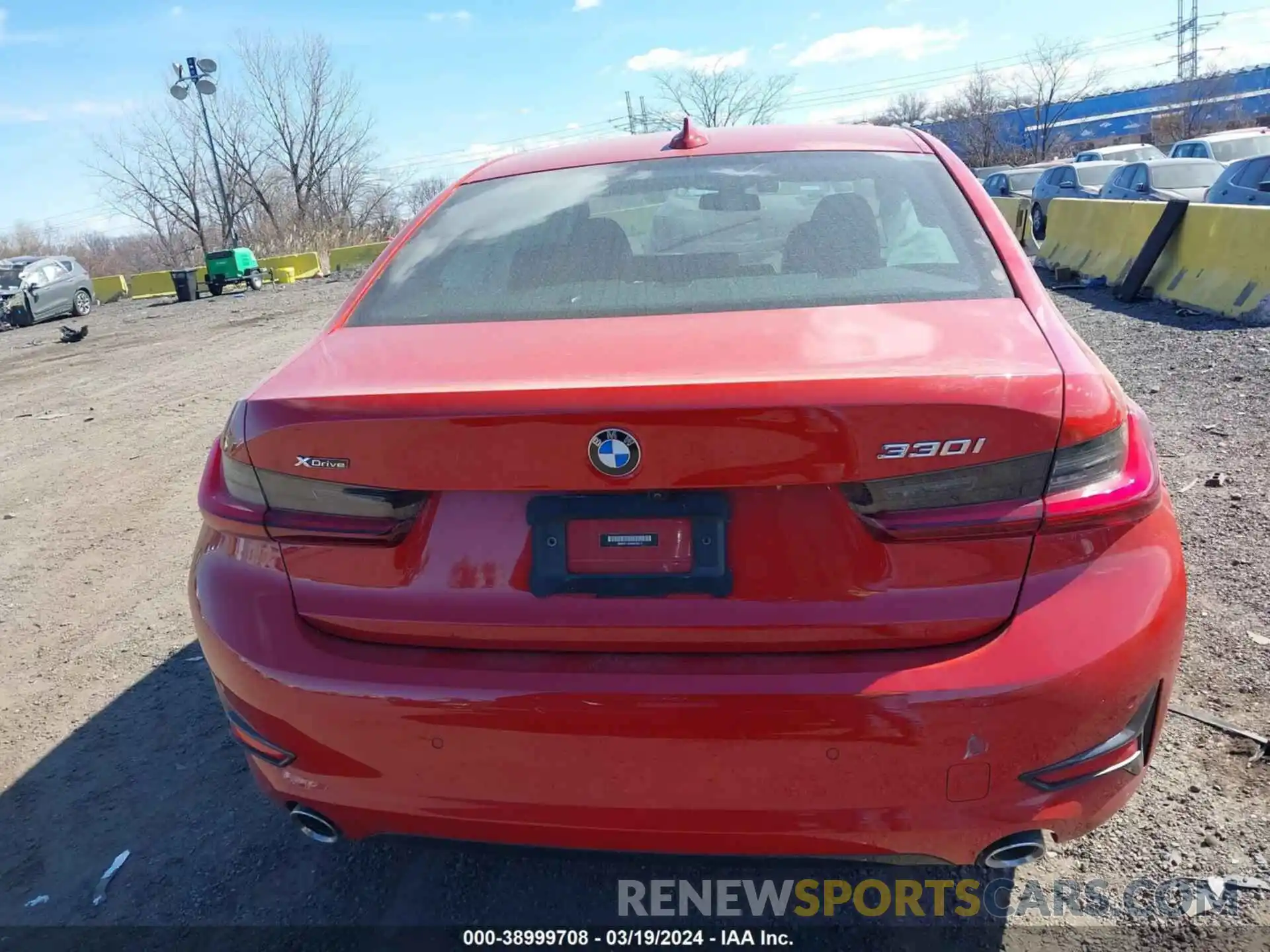 16 Photograph of a damaged car 3MW5R7J0XN8C66171 BMW 330I 2022