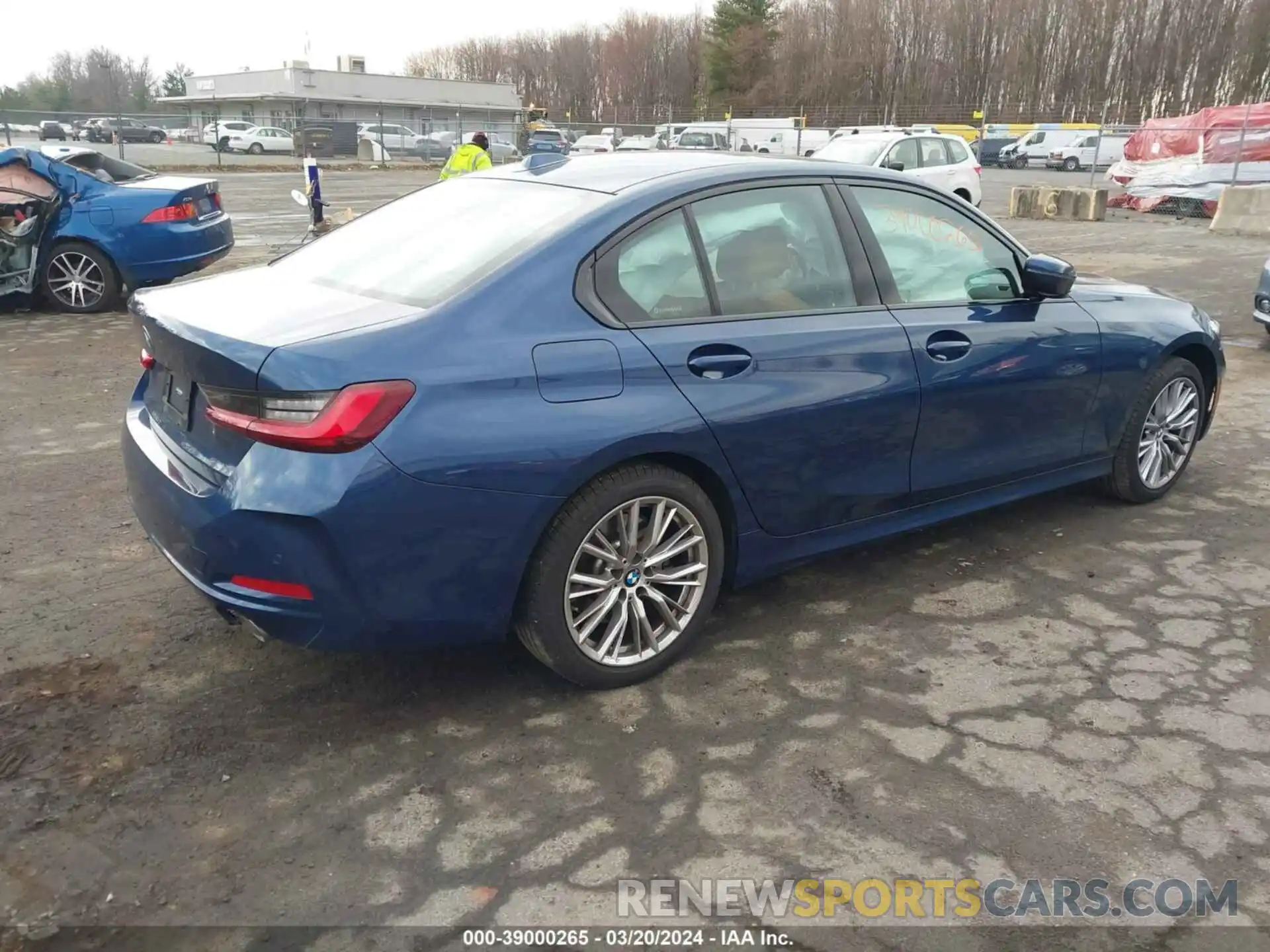 4 Photograph of a damaged car 3MW89FF01P8D26552 BMW 330I 2023