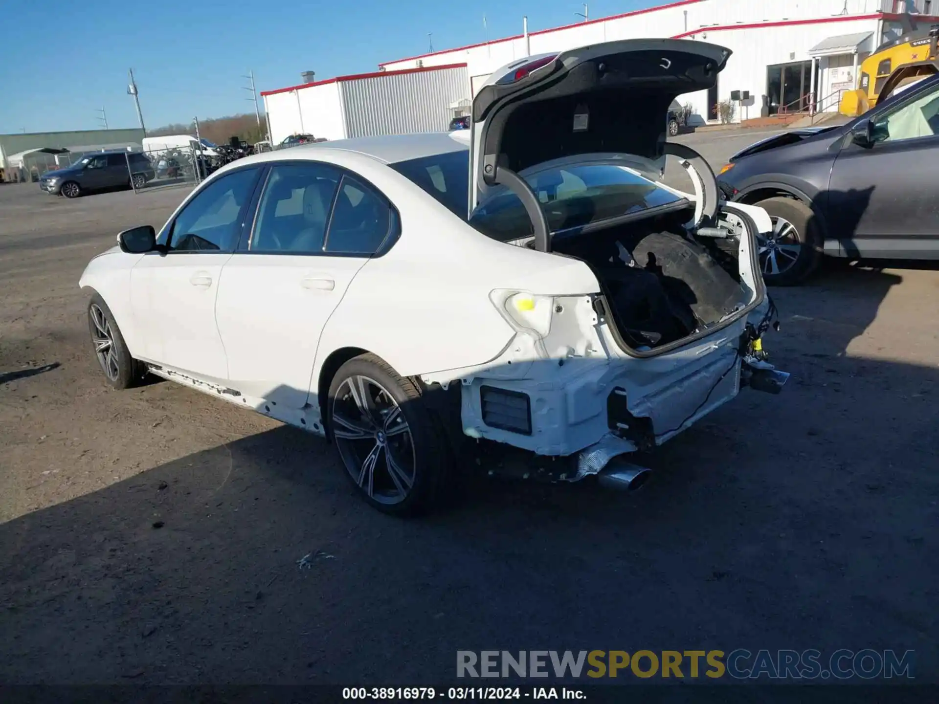 3 Photograph of a damaged car 3MW89FF05P8D07177 BMW 330I 2023