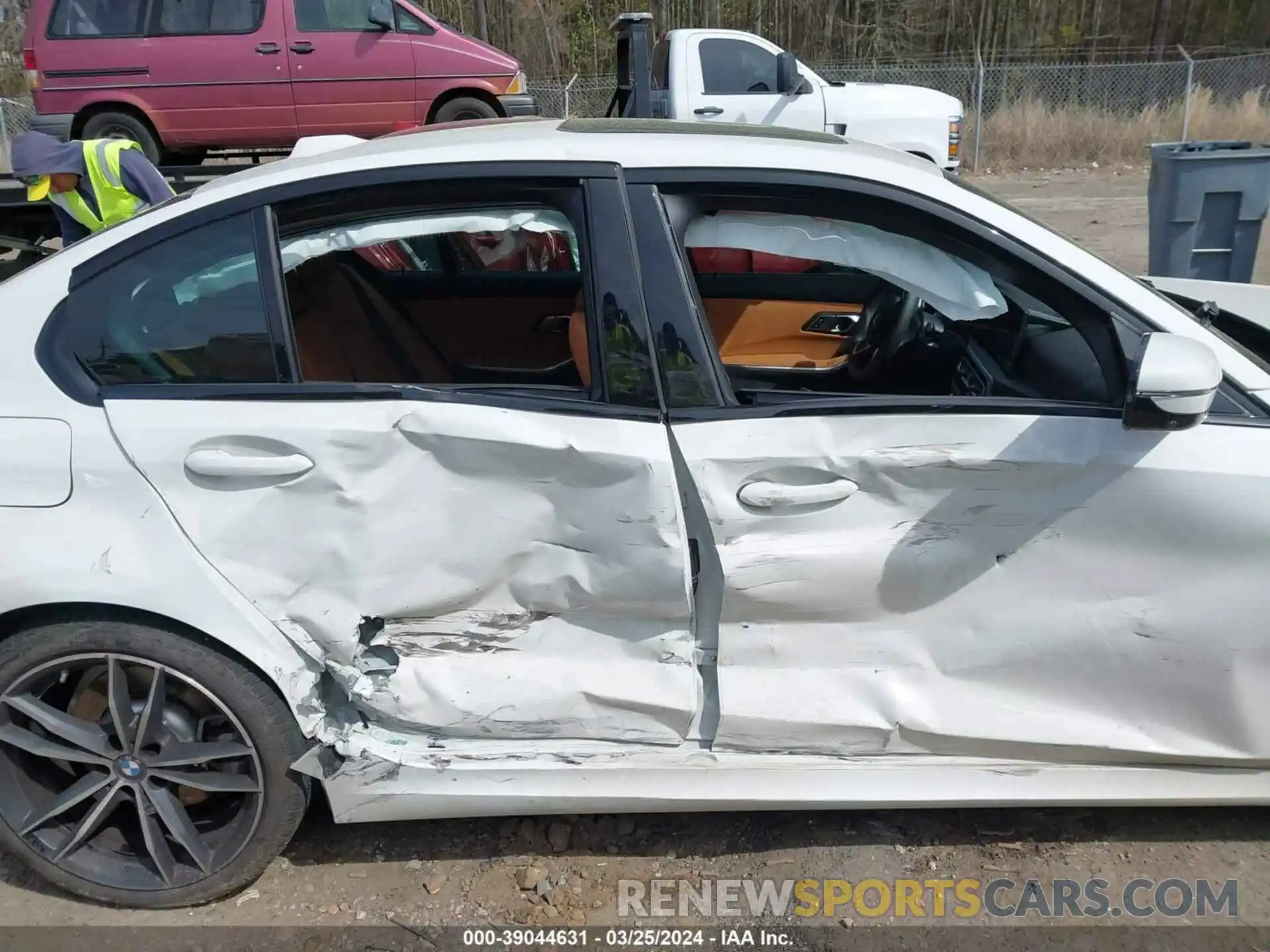 13 Photograph of a damaged car 3MW89FF0XP8D62711 BMW 330I 2023