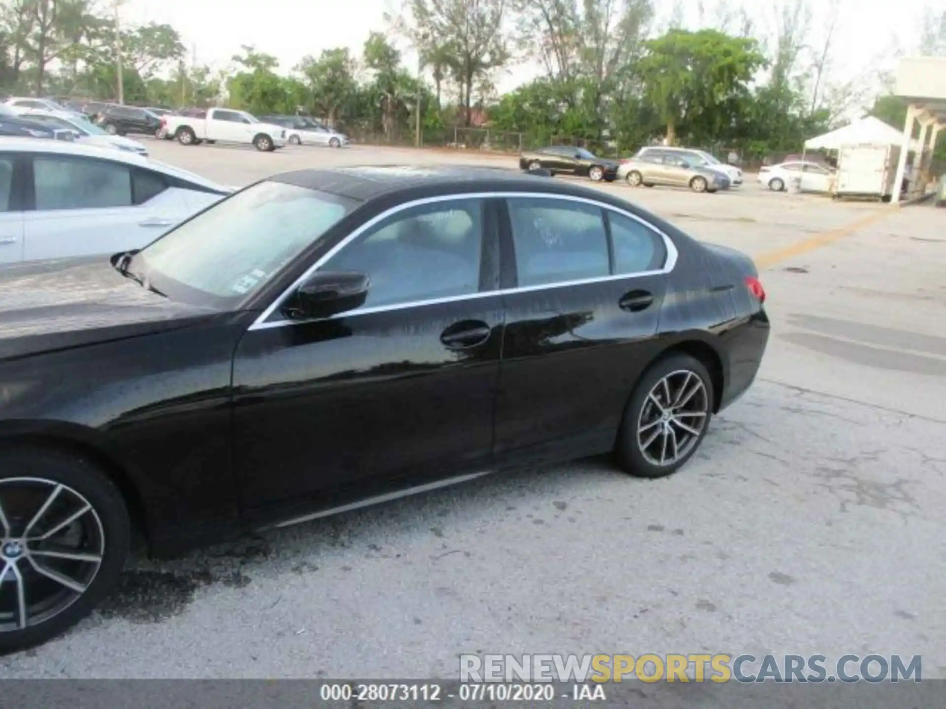 10 Photograph of a damaged car 3MW5R7J01L8B09030 BMW 330XI 2020