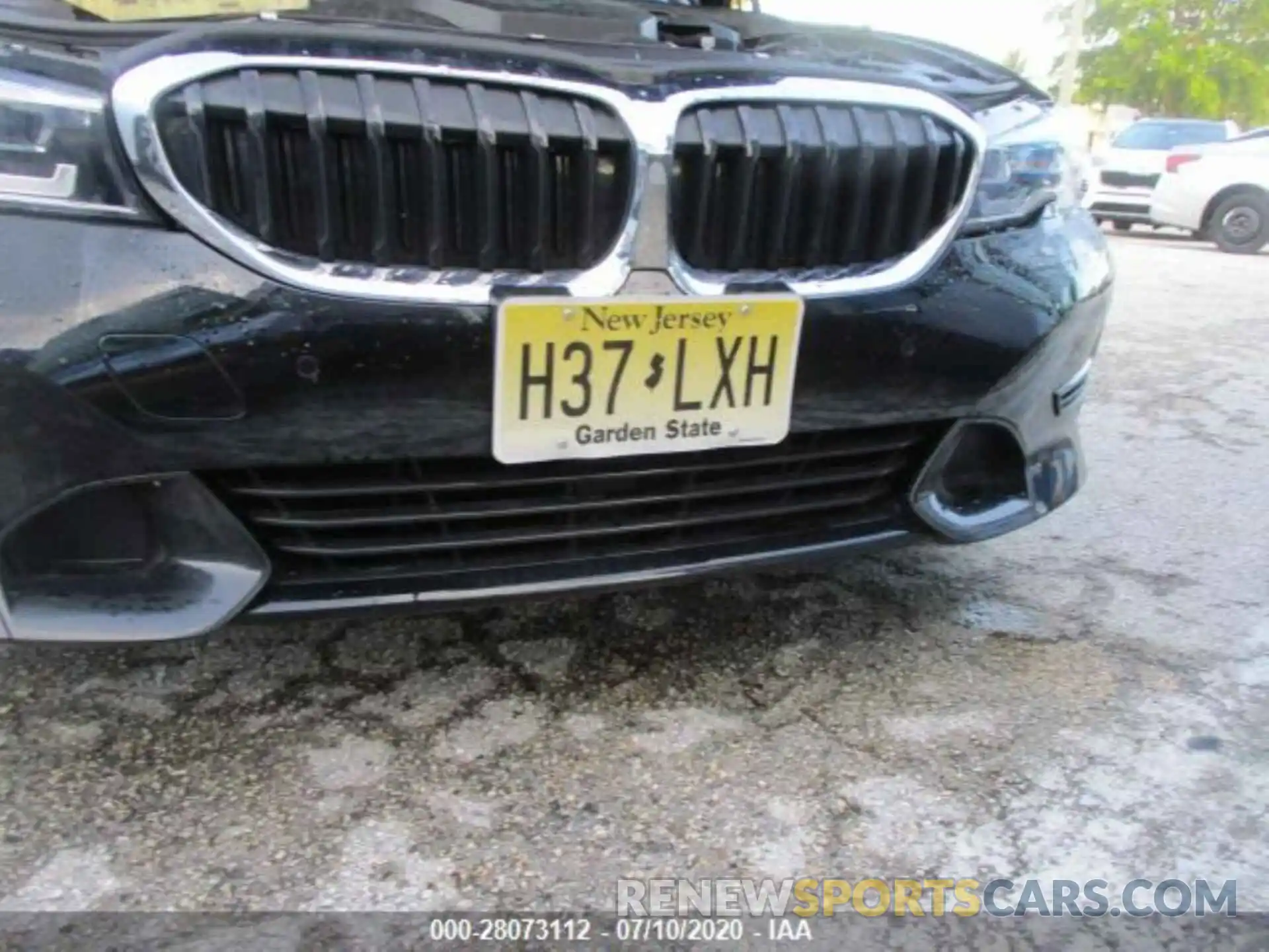 3 Photograph of a damaged car 3MW5R7J01L8B09030 BMW 330XI 2020