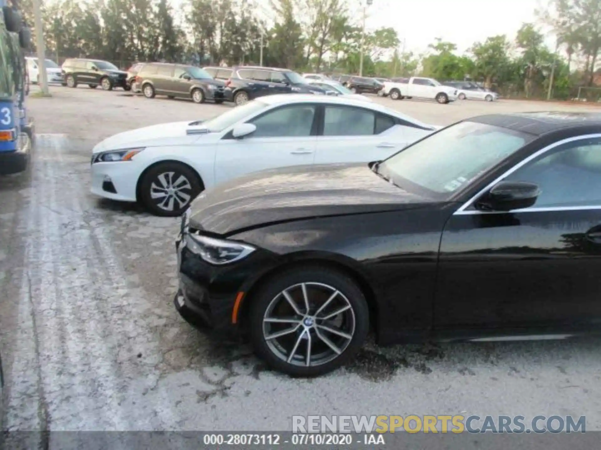 9 Photograph of a damaged car 3MW5R7J01L8B09030 BMW 330XI 2020