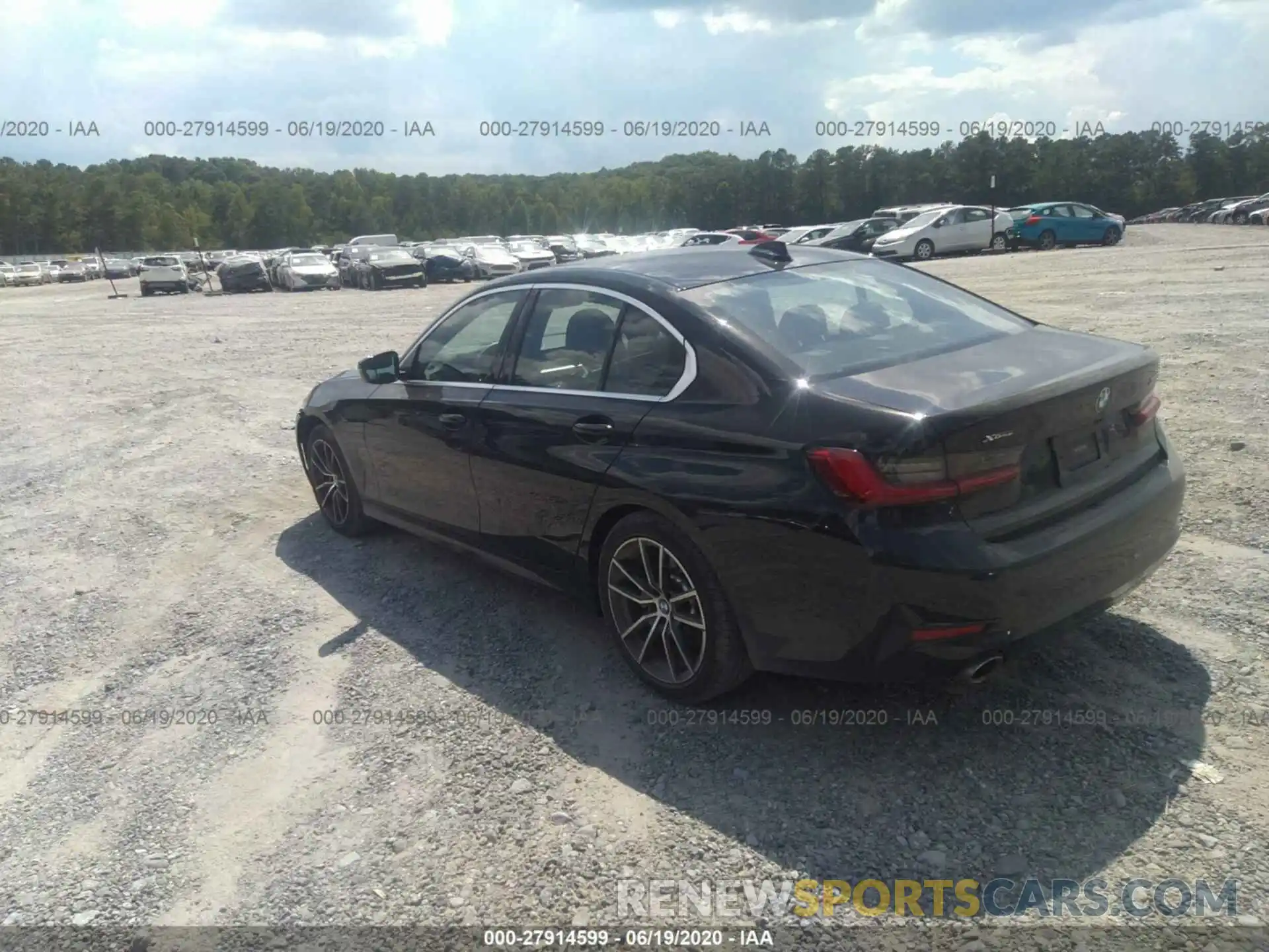 3 Photograph of a damaged car 3MW5R7J04L8B21107 BMW 330XI 2020