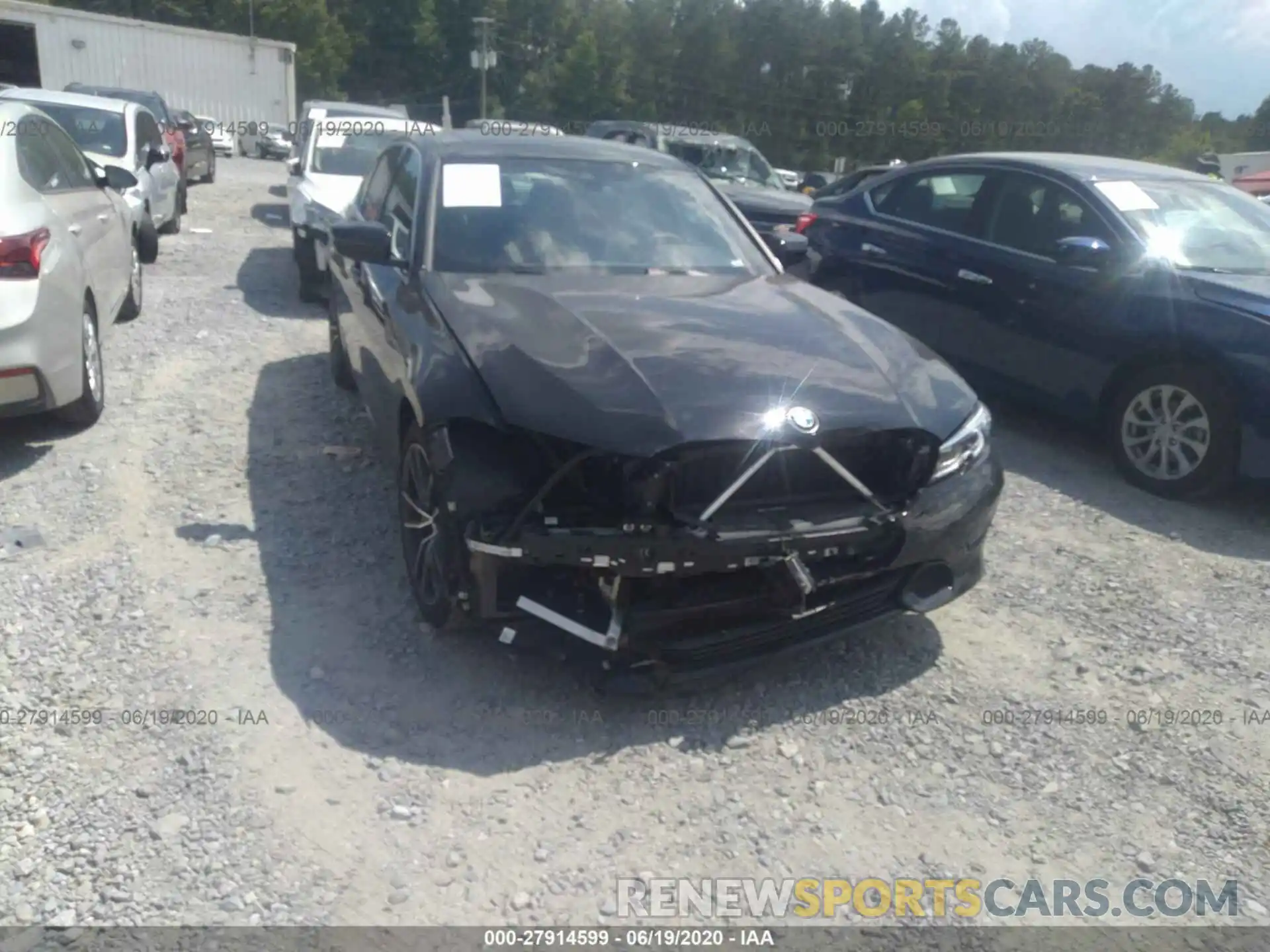 6 Photograph of a damaged car 3MW5R7J04L8B21107 BMW 330XI 2020
