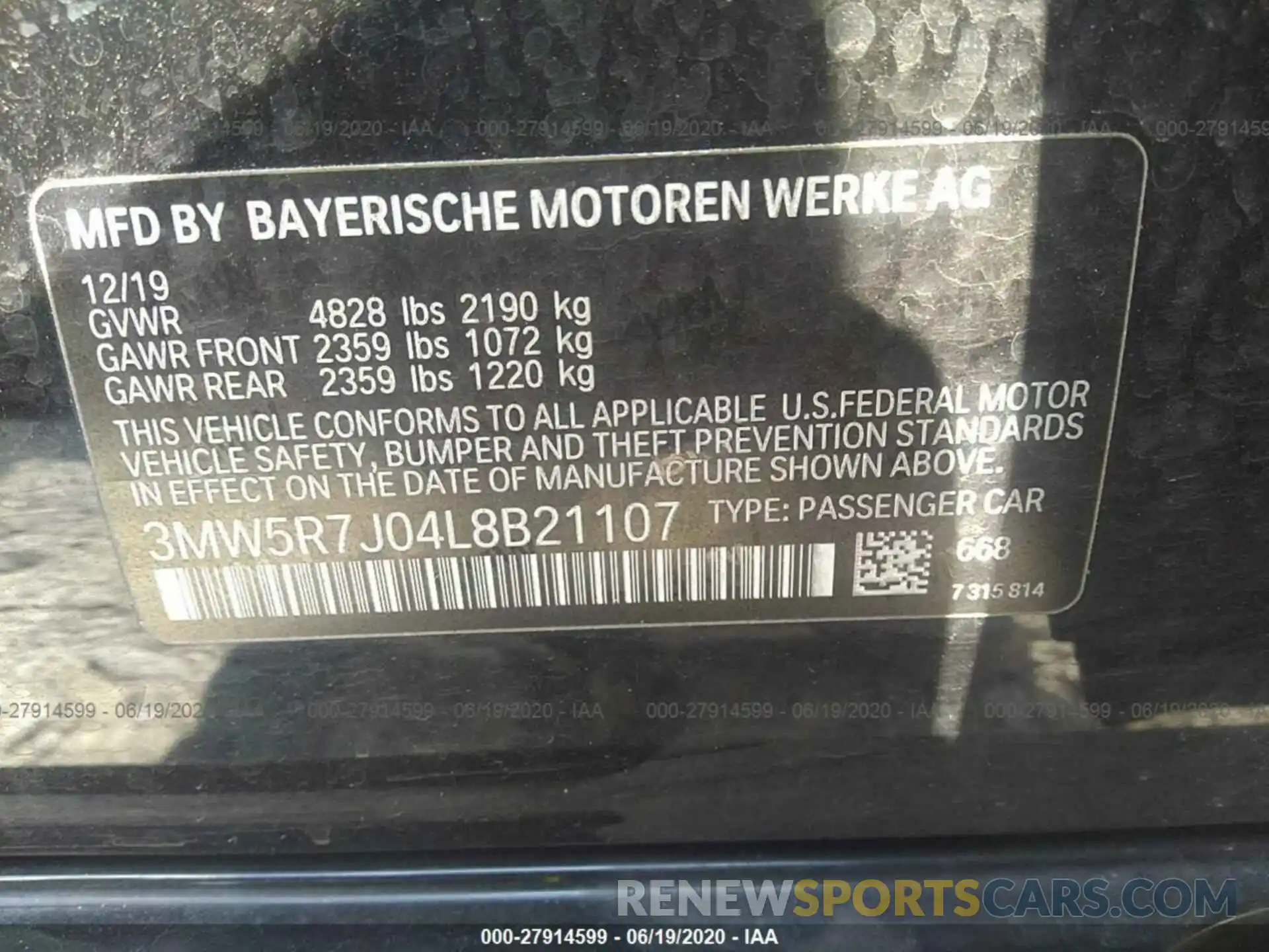 9 Photograph of a damaged car 3MW5R7J04L8B21107 BMW 330XI 2020