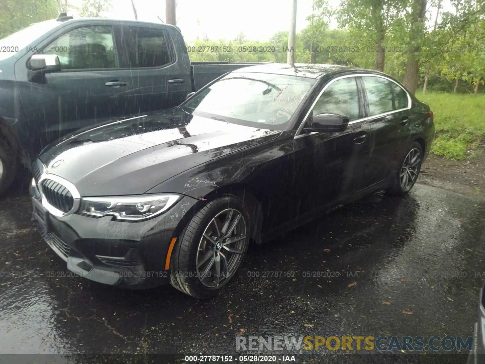 2 Photograph of a damaged car 3MW5R7J06L8B08987 BMW 330XI 2020