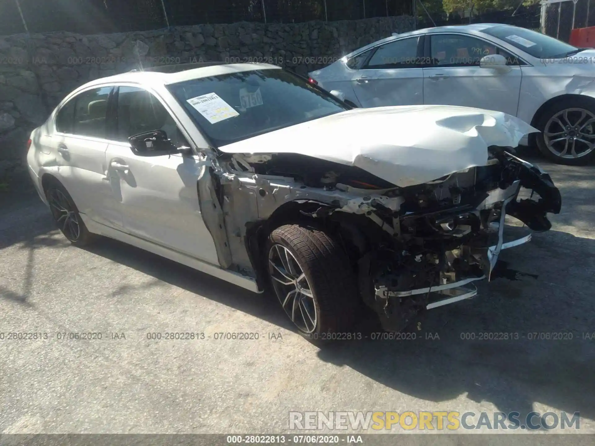 1 Photograph of a damaged car 3MW5R7J0XL8B08779 BMW 330XI 2020