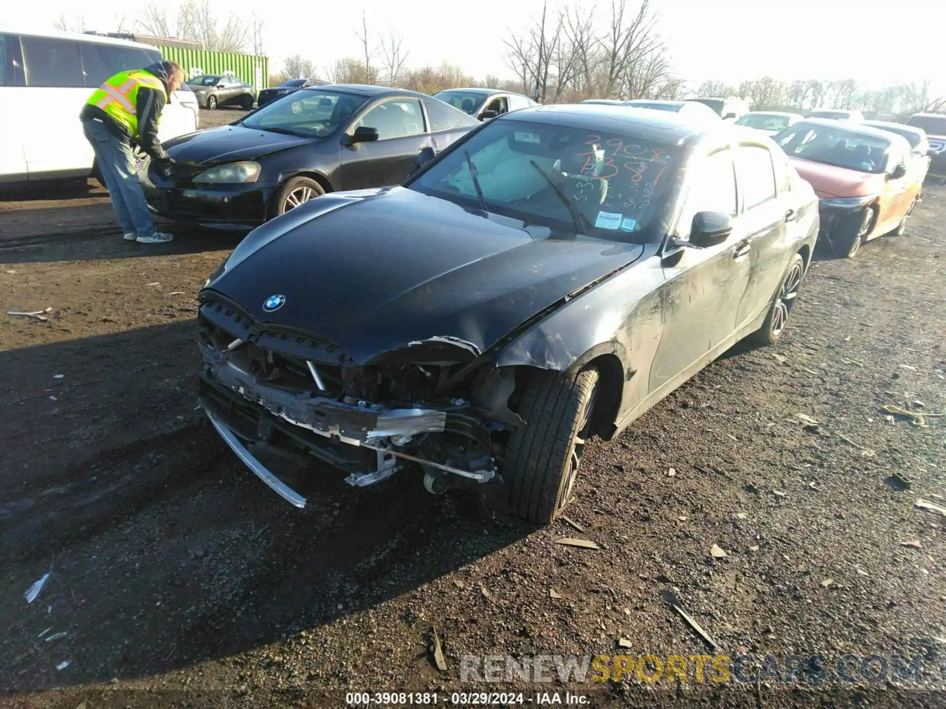 2 Фотография поврежденного автомобиля 3MW5R7J0XL8B21614 BMW 330XI 2020