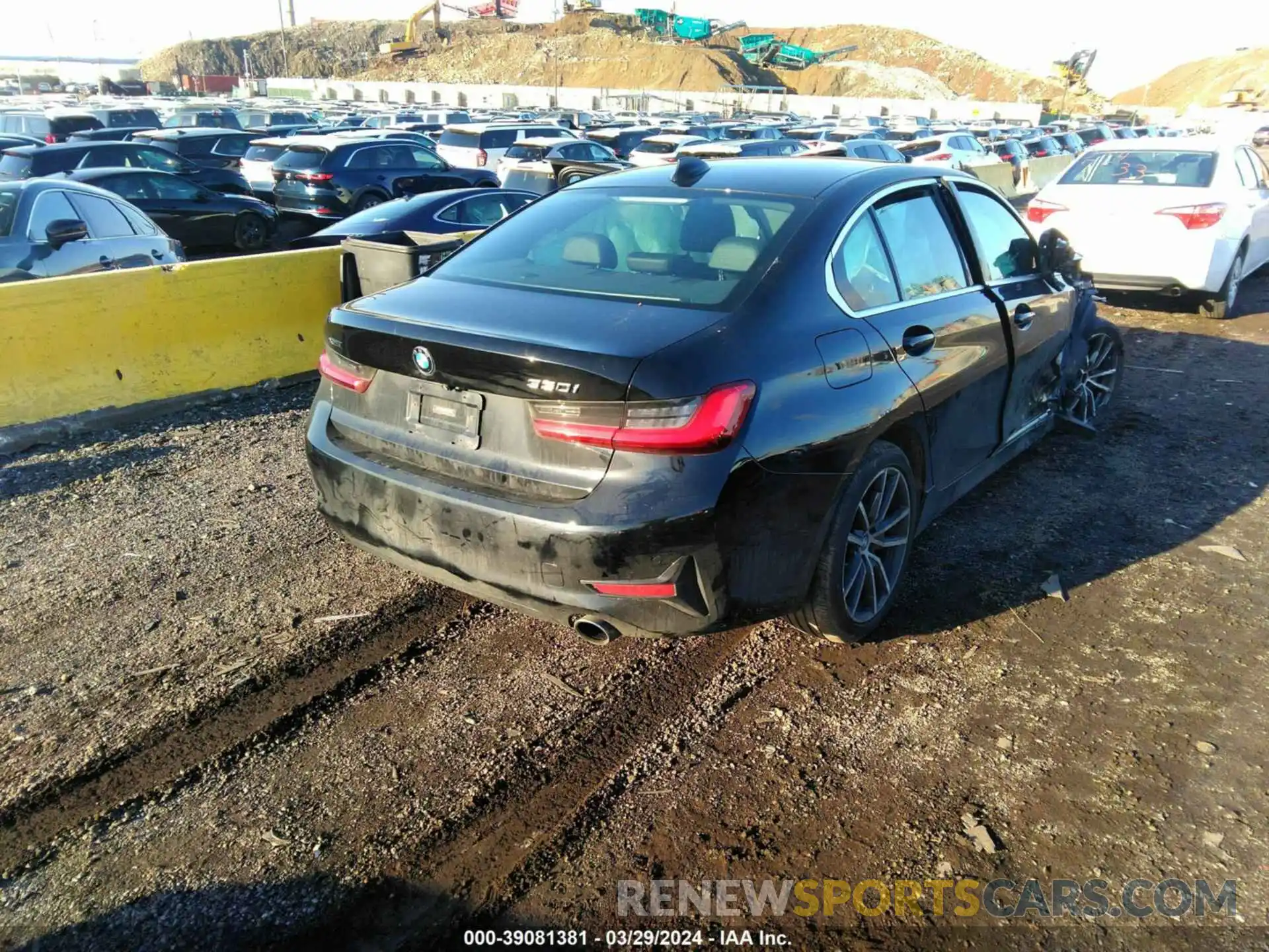4 Фотография поврежденного автомобиля 3MW5R7J0XL8B21614 BMW 330XI 2020