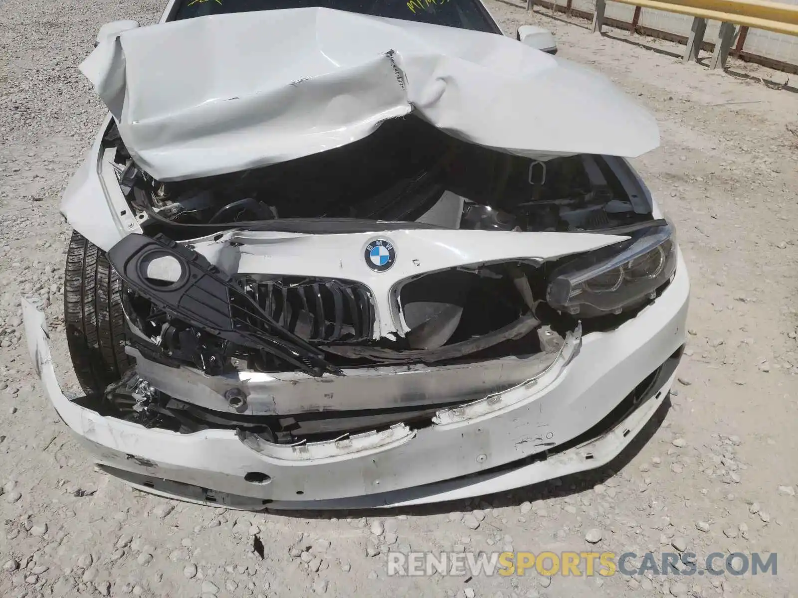 9 Photograph of a damaged car WBA4J1C51KBM17935 BMW 4 SERIES 2019