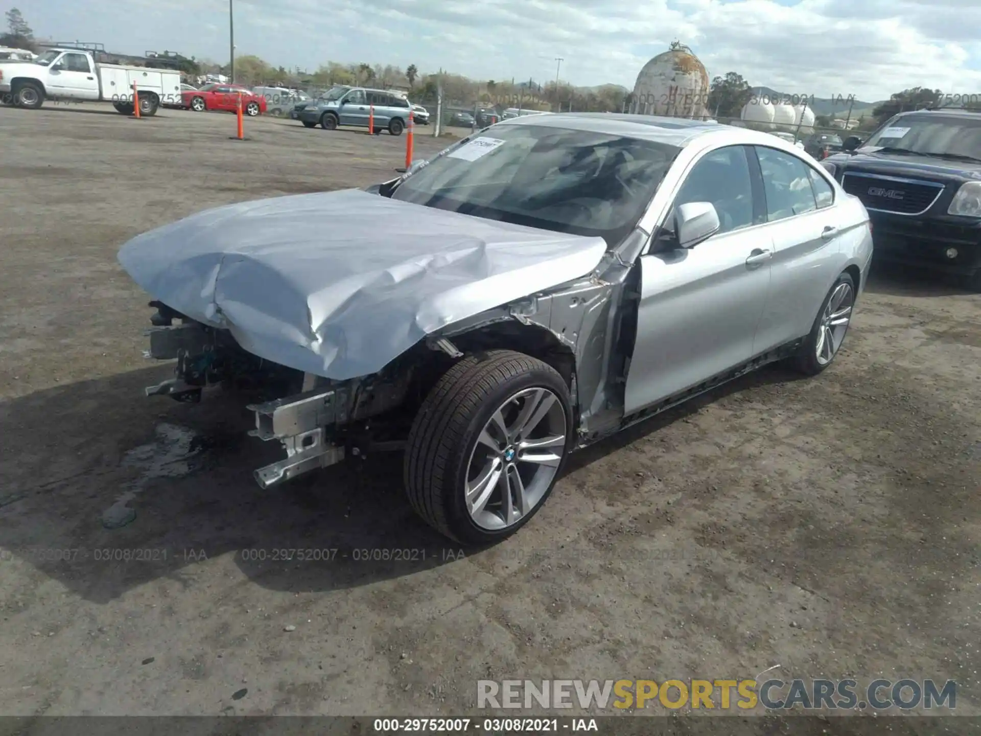 2 Photograph of a damaged car WBA4J1C51KBM18664 BMW 4 SERIES 2019