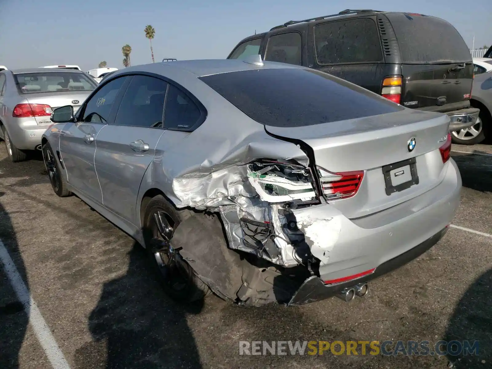 3 Photograph of a damaged car WBA4J1C52KBM18284 BMW 4 SERIES 2019