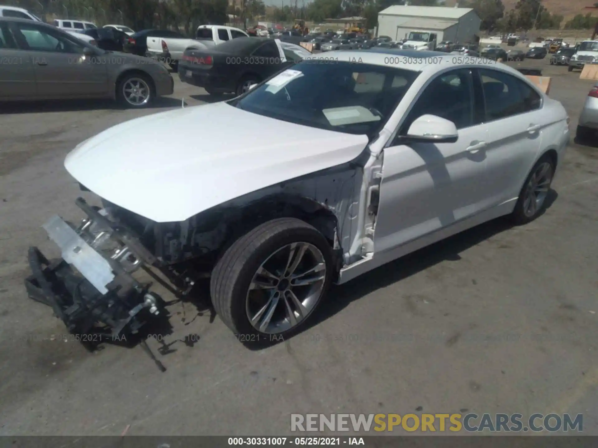 2 Фотография поврежденного автомобиля WBA4J1C53KBM17063 BMW 4 SERIES 2019