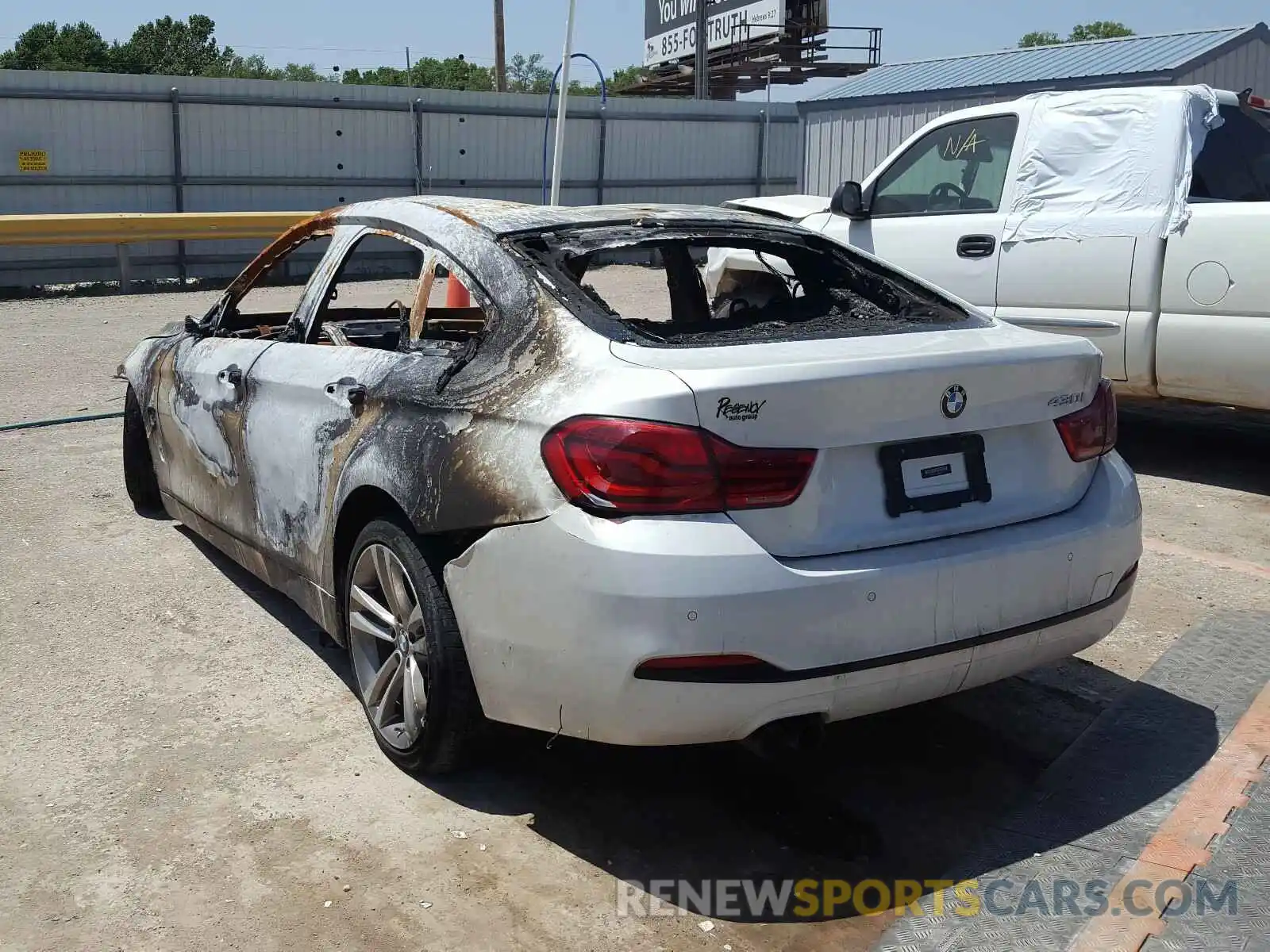 3 Photograph of a damaged car WBA4J1C54KBM14334 BMW 4 SERIES 2019