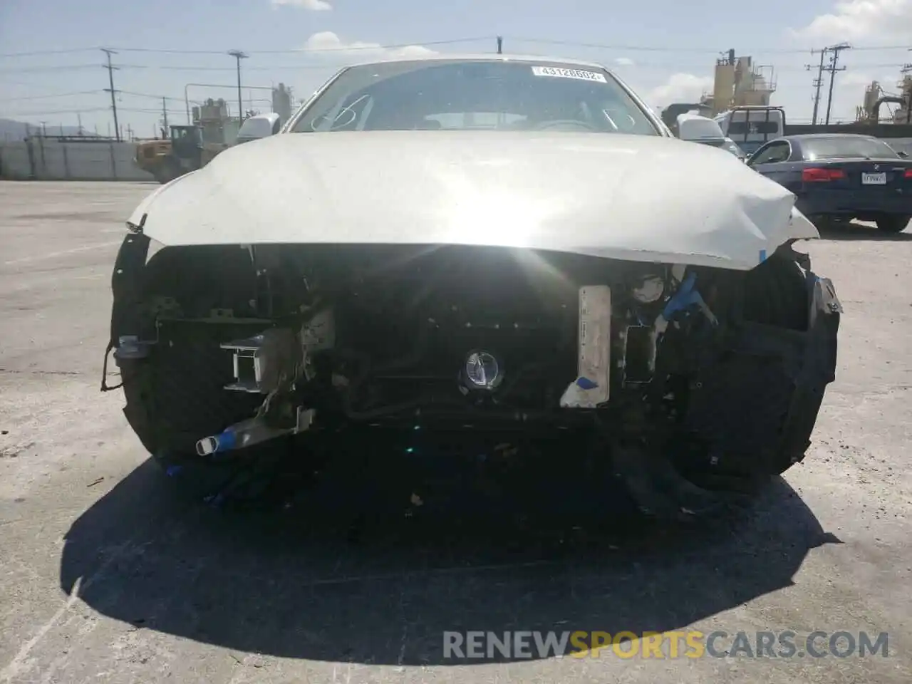 9 Photograph of a damaged car WBA4J1C55KBM13760 BMW 4 SERIES 2019