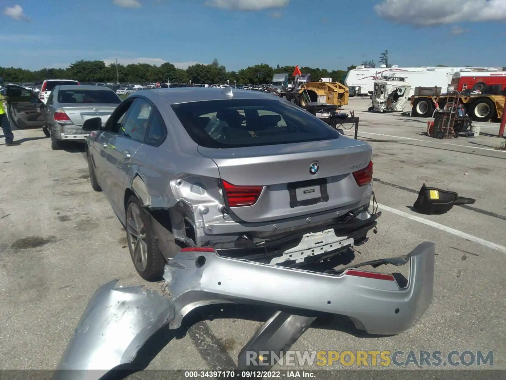 6 Photograph of a damaged car WBA4J1C55KBM17064 BMW 4 SERIES 2019