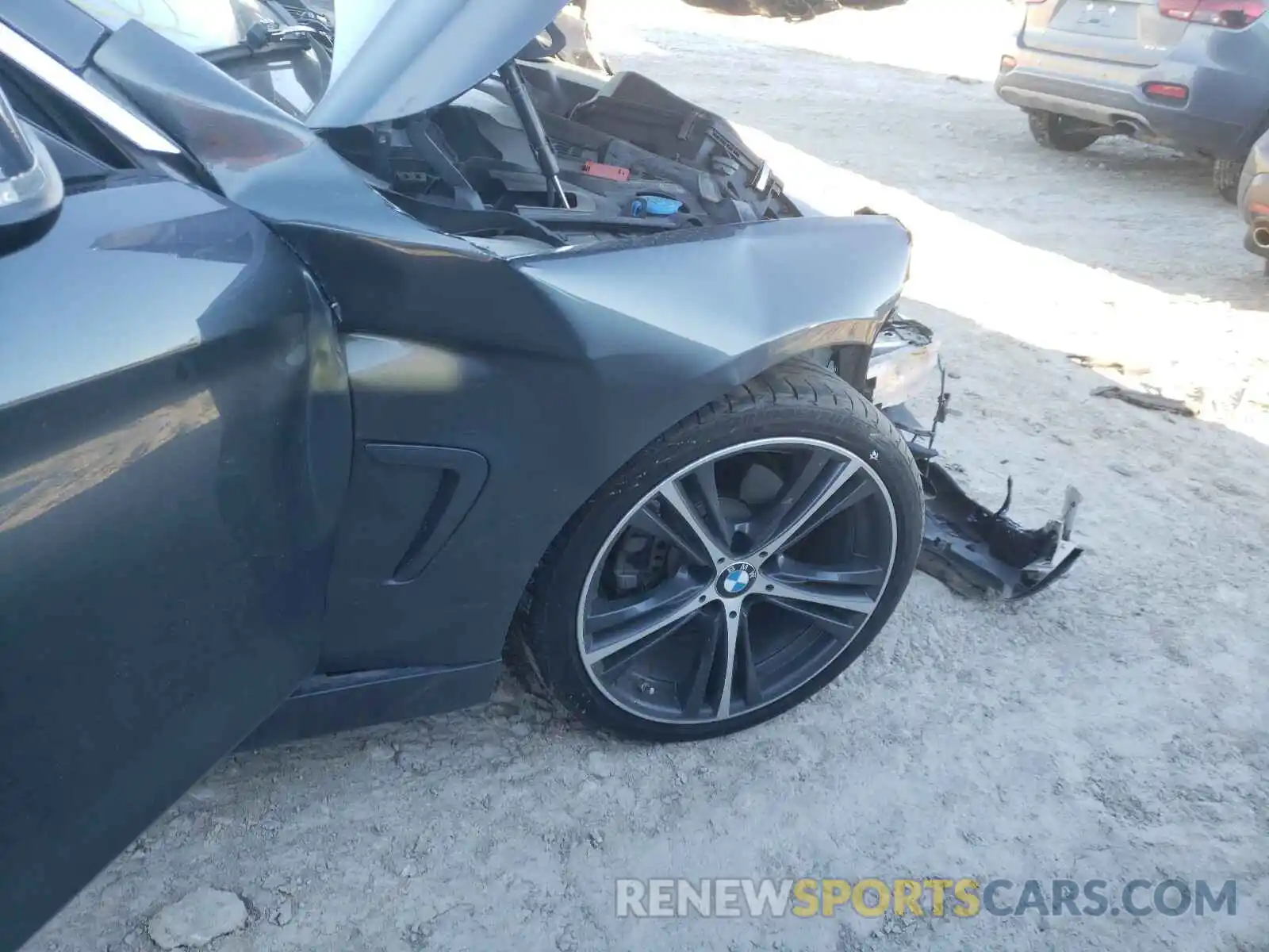 9 Photograph of a damaged car WBA4J1C56KBM12603 BMW 4 SERIES 2019