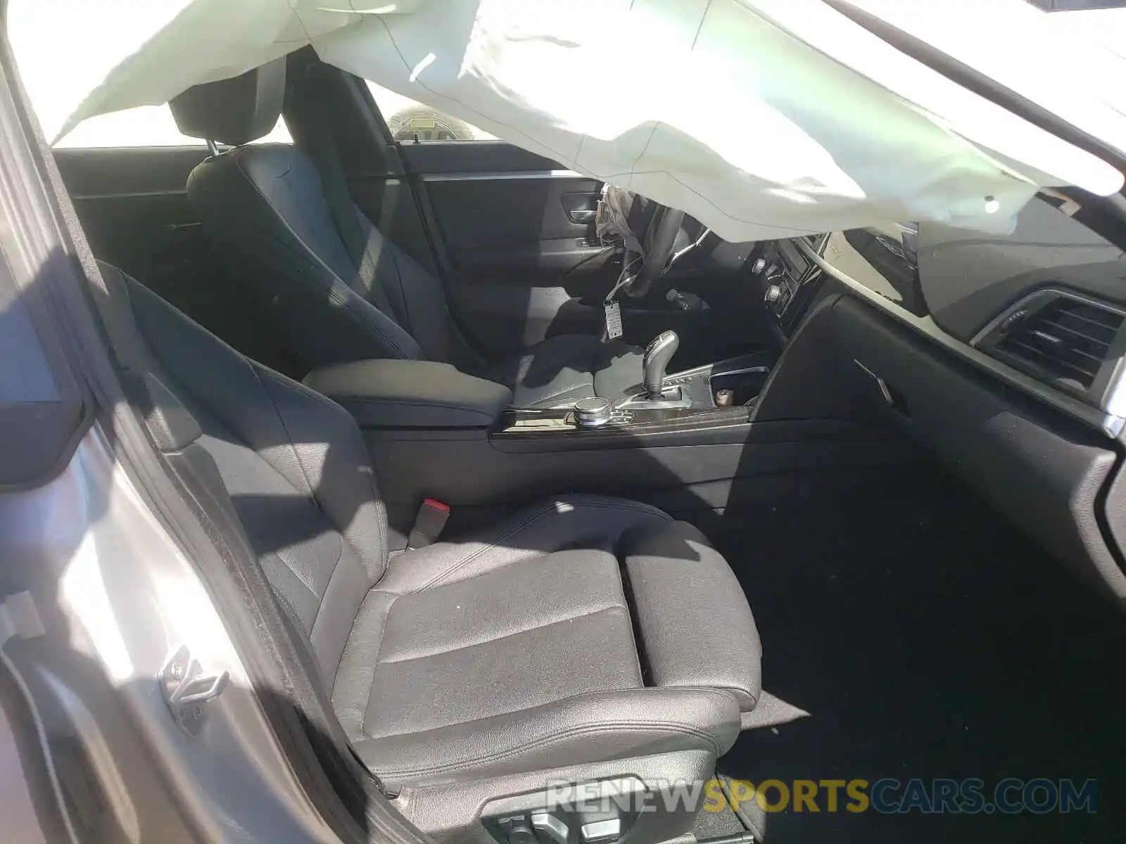 5 Photograph of a damaged car WBA4J1C56KBM13587 BMW 4 SERIES 2019