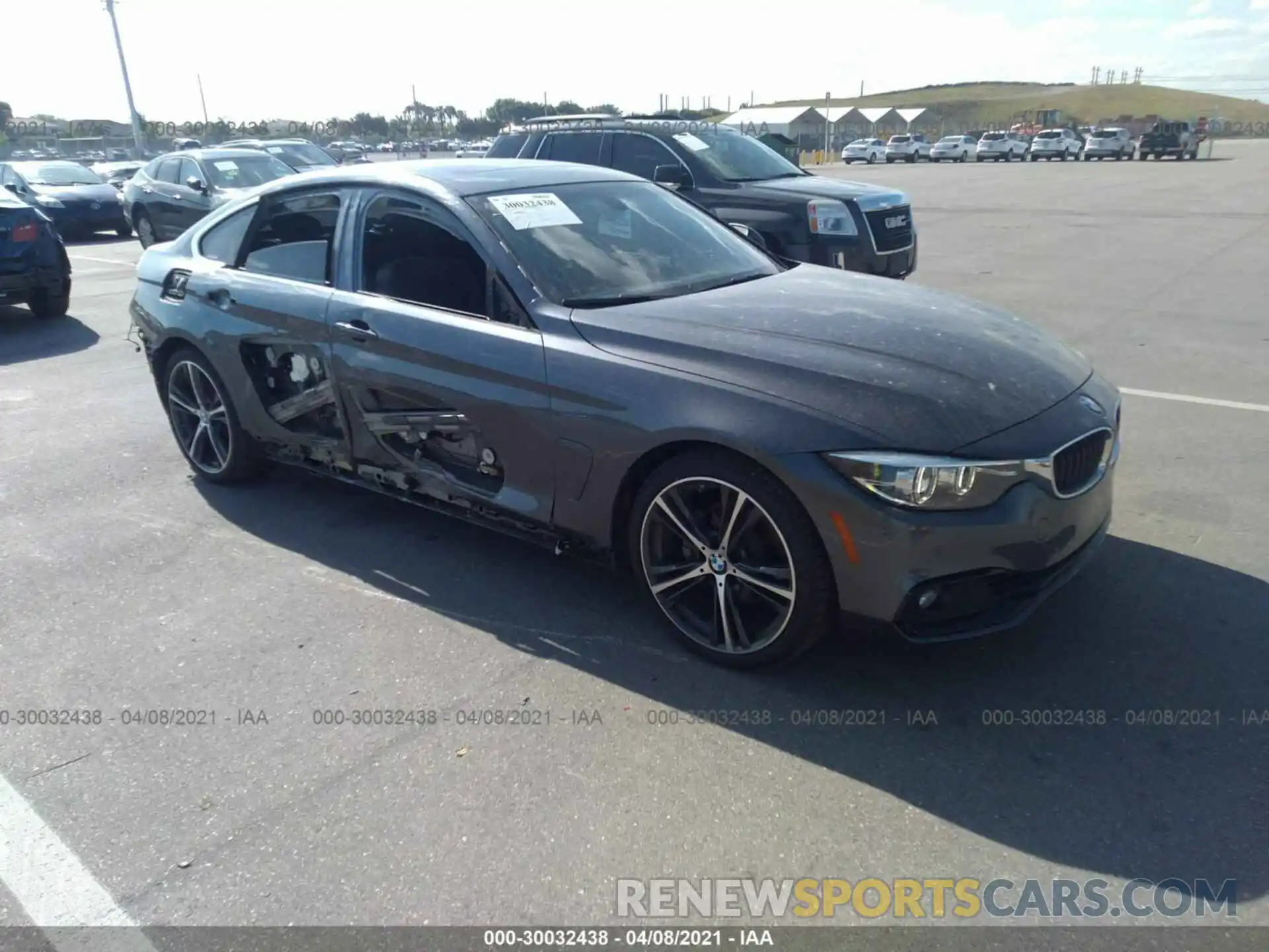 1 Фотография поврежденного автомобиля WBA4J1C56KBM16828 BMW 4 SERIES 2019
