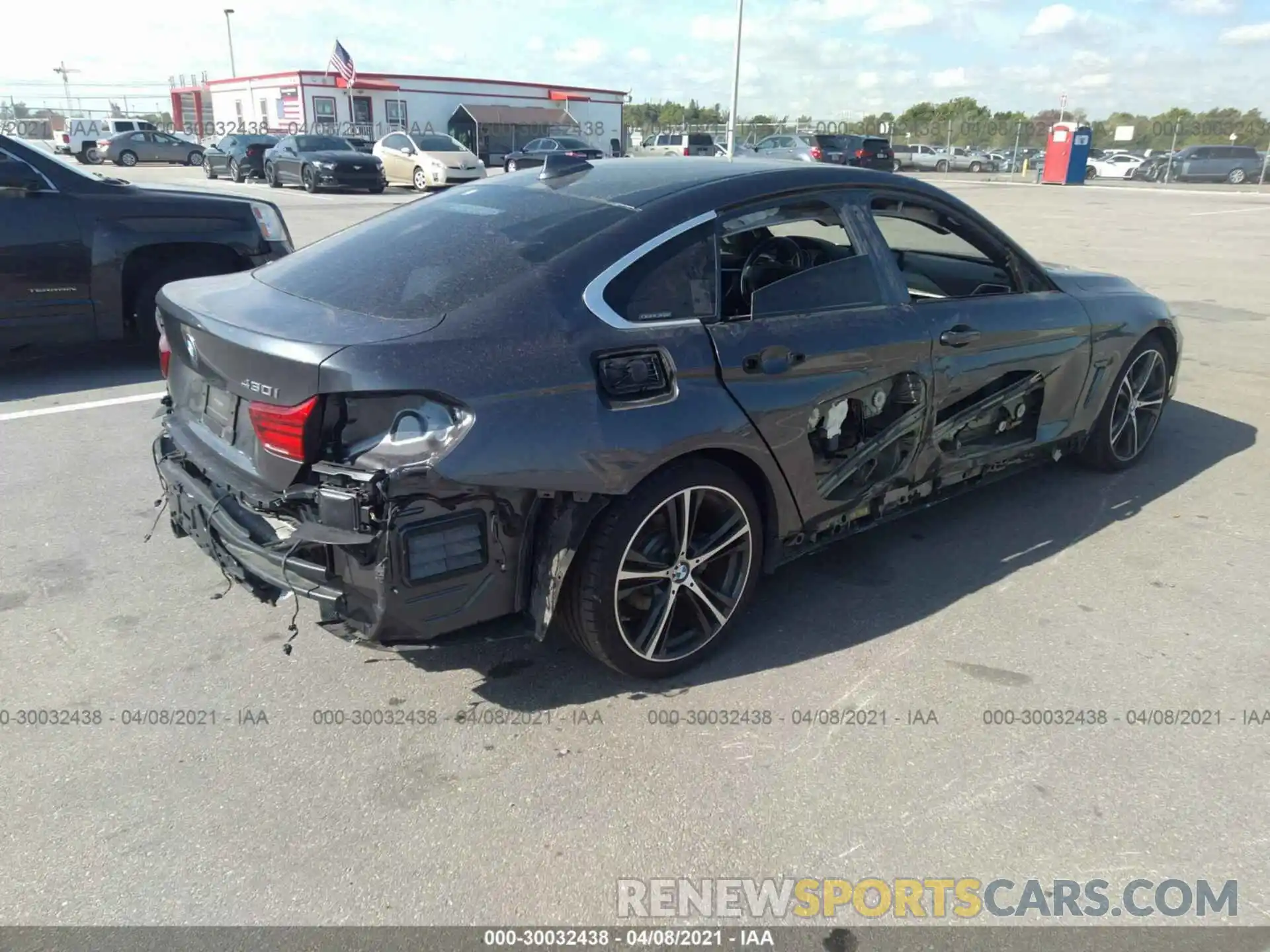 4 Фотография поврежденного автомобиля WBA4J1C56KBM16828 BMW 4 SERIES 2019