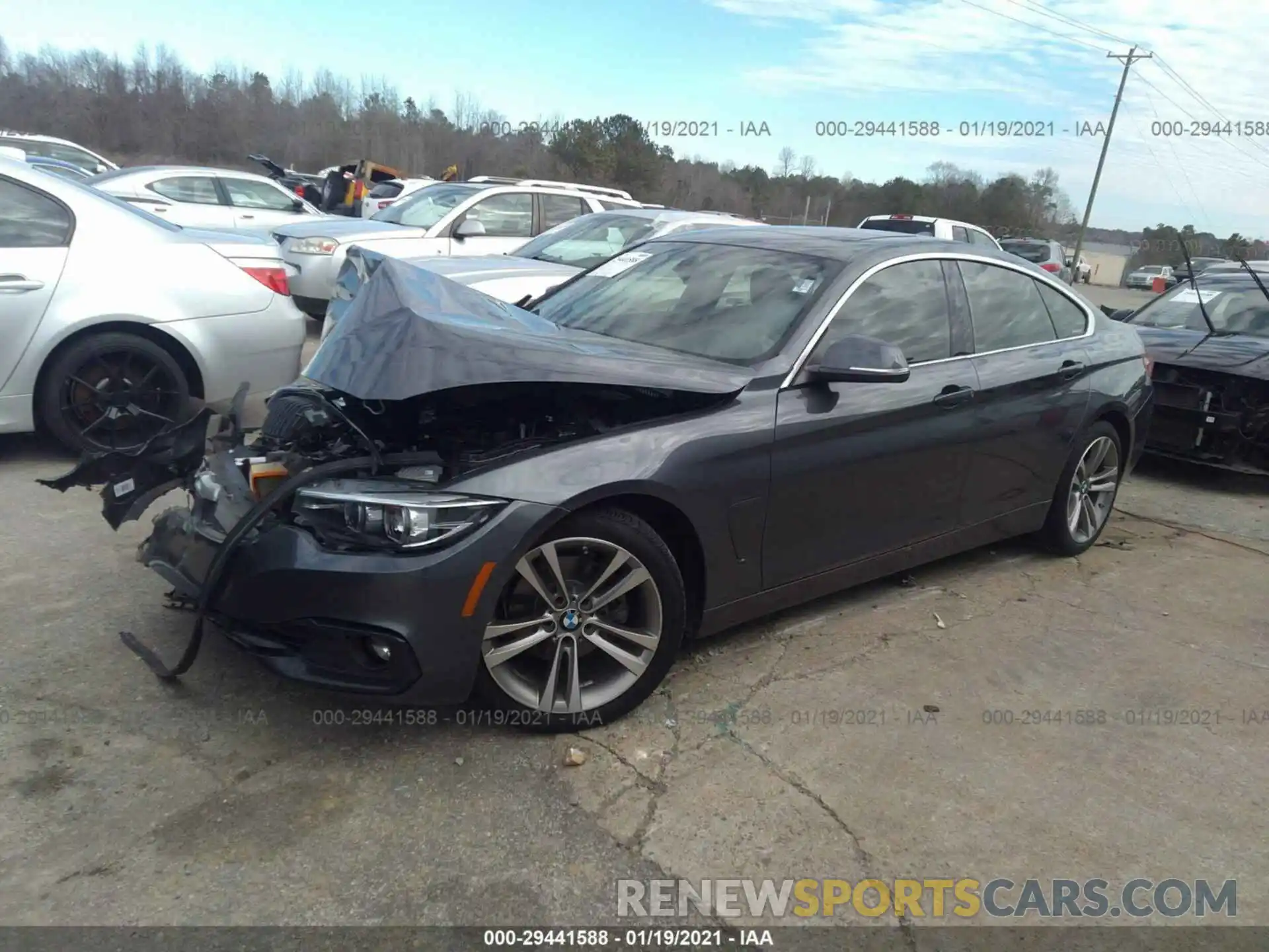 2 Фотография поврежденного автомобиля WBA4J1C57KBM14747 BMW 4 SERIES 2019