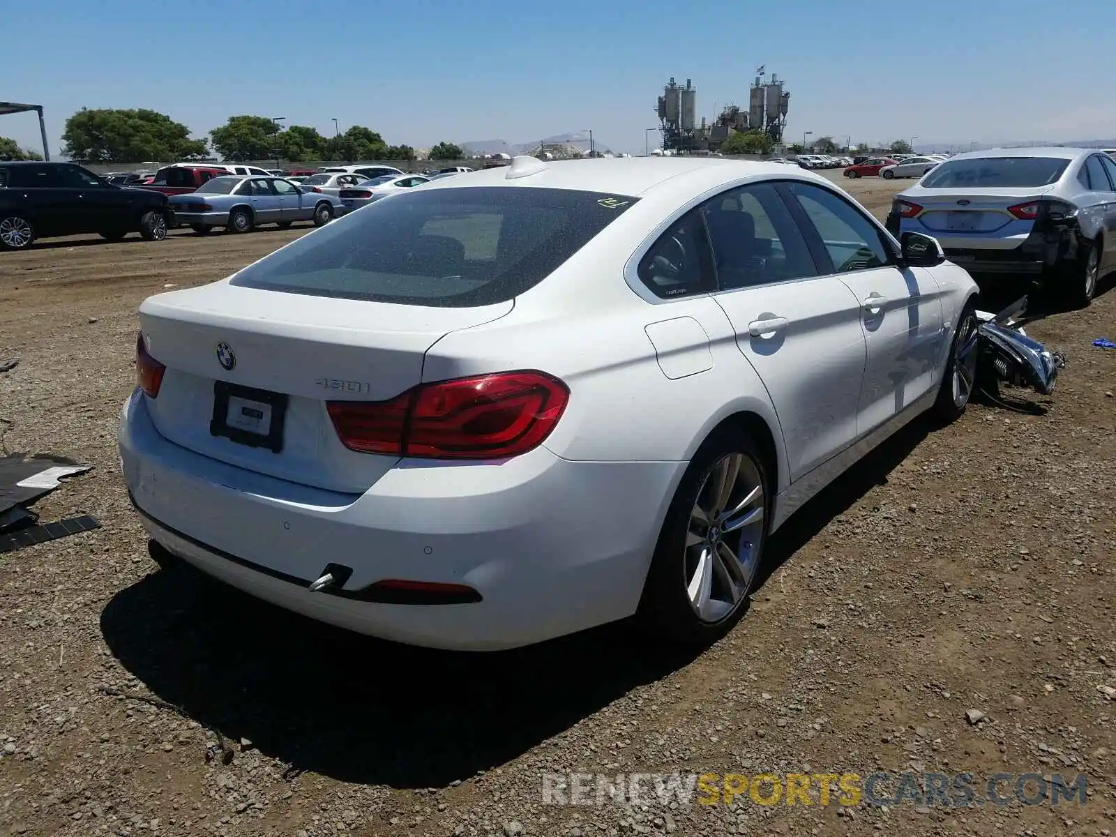 4 Photograph of a damaged car WBA4J1C57KBM15610 BMW 4 SERIES 2019