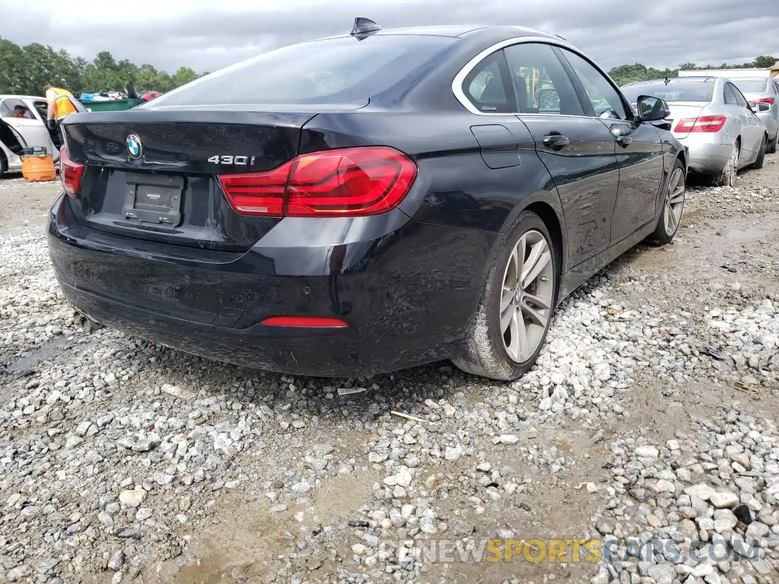 4 Photograph of a damaged car WBA4J1C58KBM17284 BMW 4 SERIES 2019