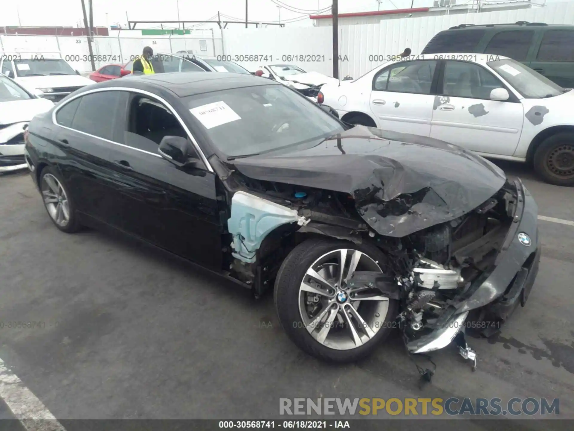 1 Фотография поврежденного автомобиля WBA4J1C58KBU67361 BMW 4 SERIES 2019