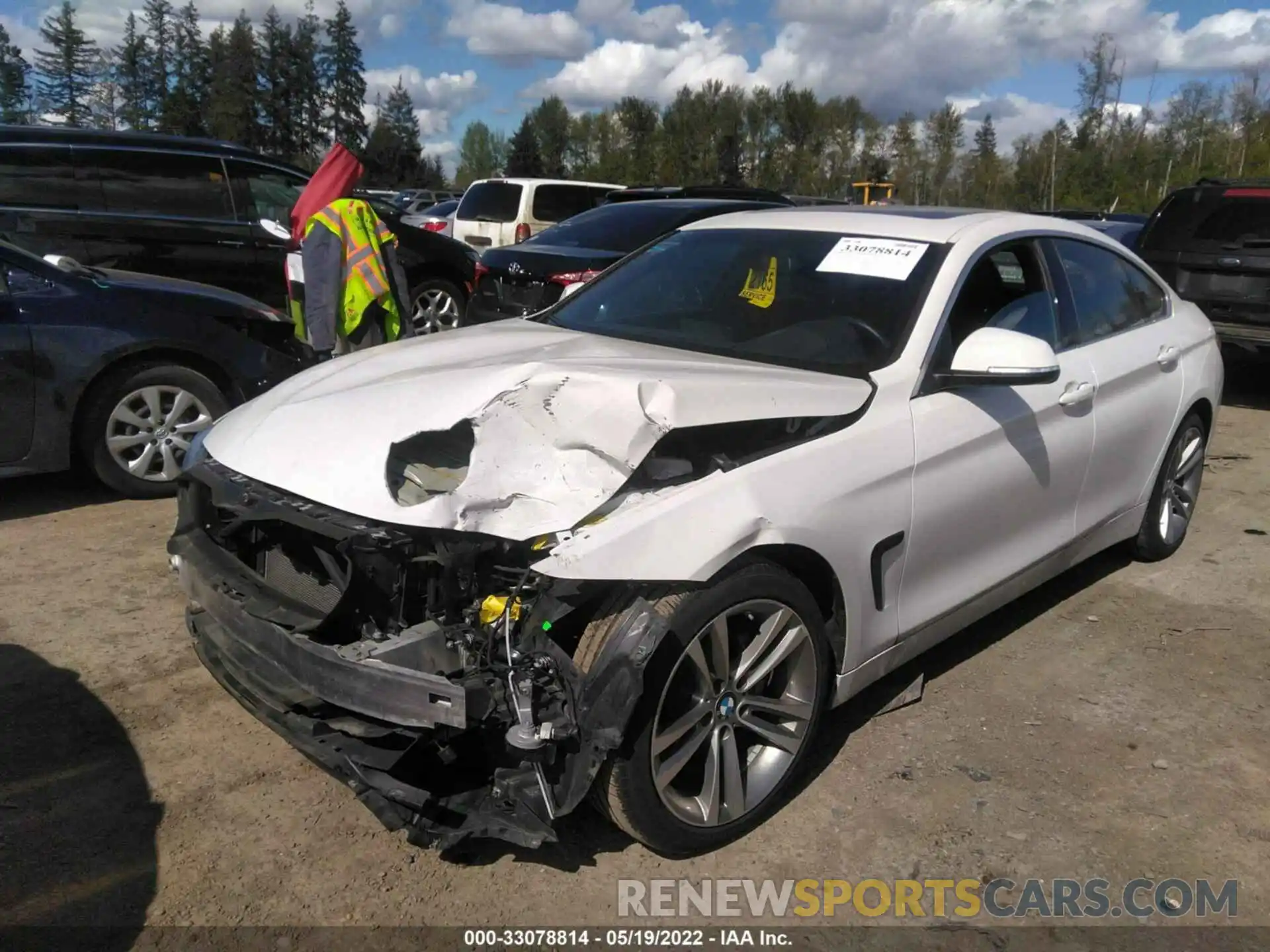 2 Photograph of a damaged car WBA4J1C59KBM16113 BMW 4 SERIES 2019