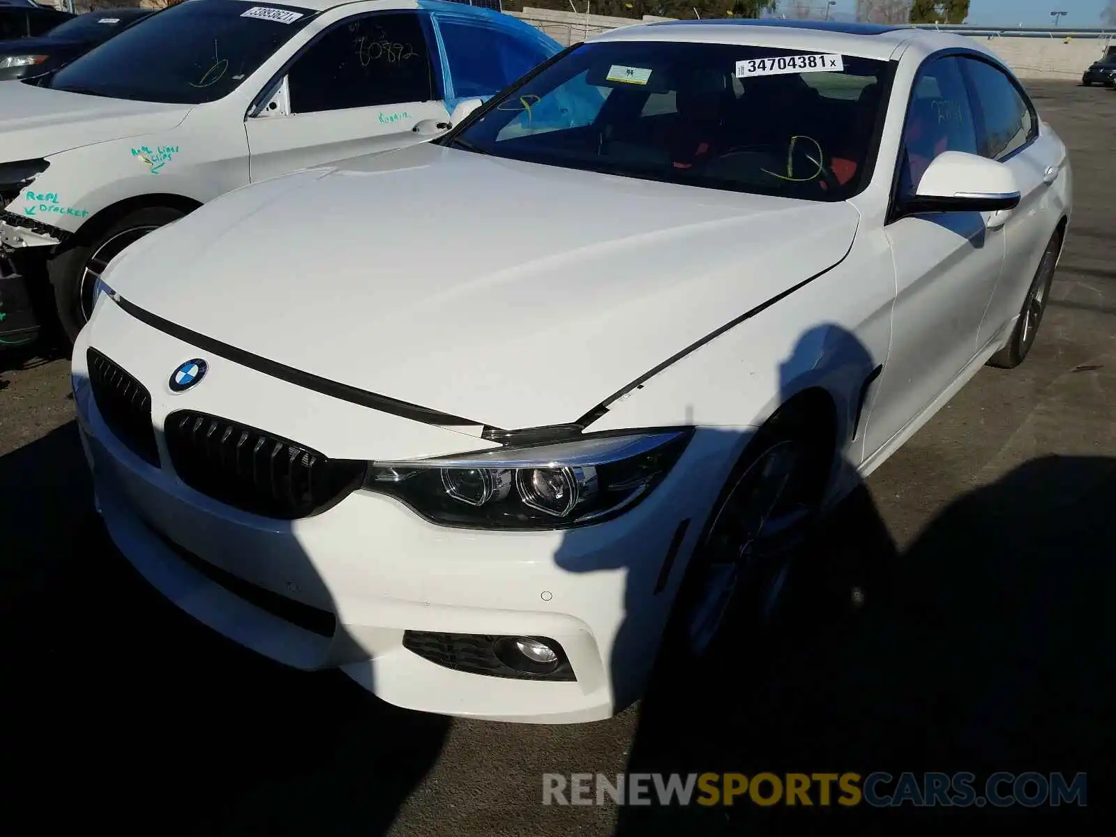 2 Фотография поврежденного автомобиля WBA4J1C5XKBM12362 BMW 4 SERIES 2019