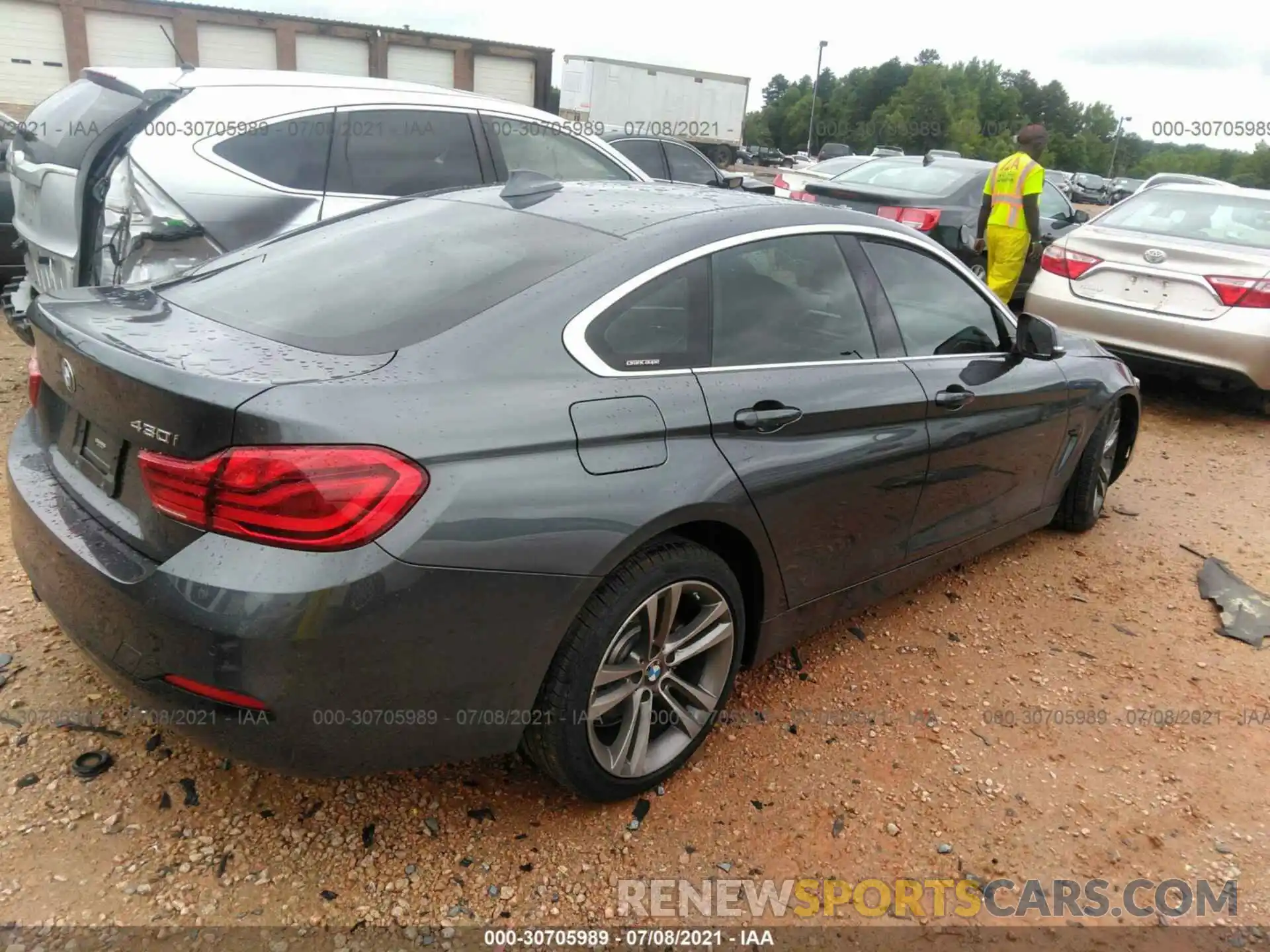 4 Photograph of a damaged car WBA4J1C5XKBM15665 BMW 4 SERIES 2019