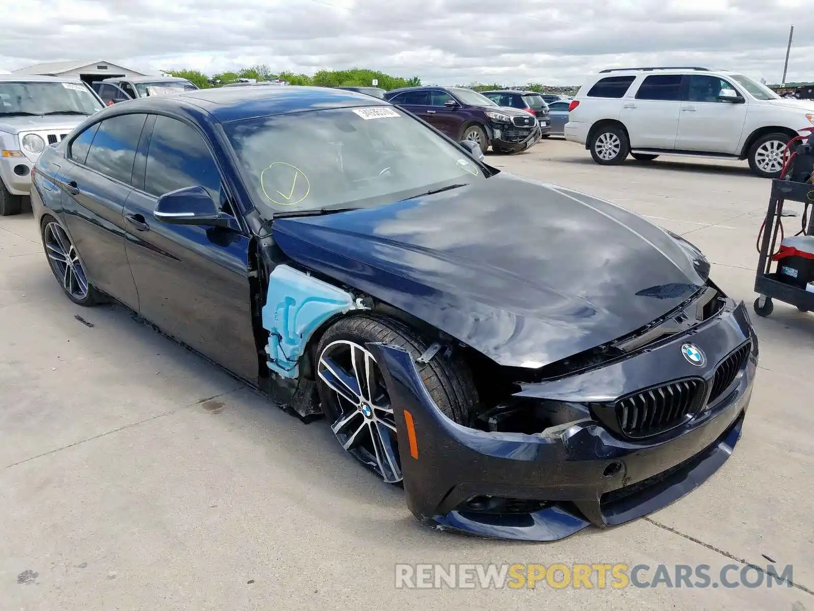 1 Photograph of a damaged car WBA4J1C5XKBM16850 BMW 4 SERIES 2019