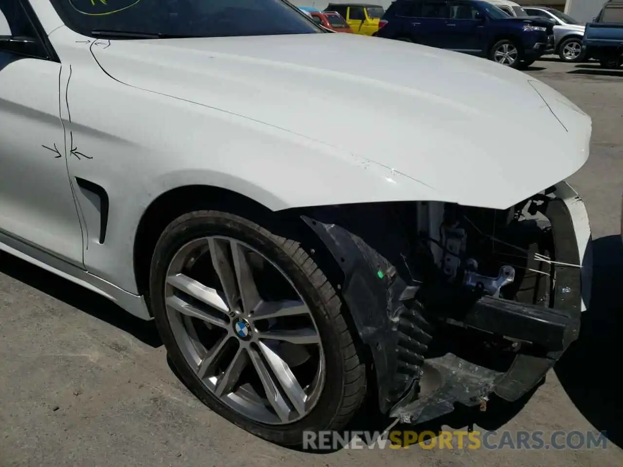 9 Photograph of a damaged car WBA4J1C5XKBM18274 BMW 4 SERIES 2019