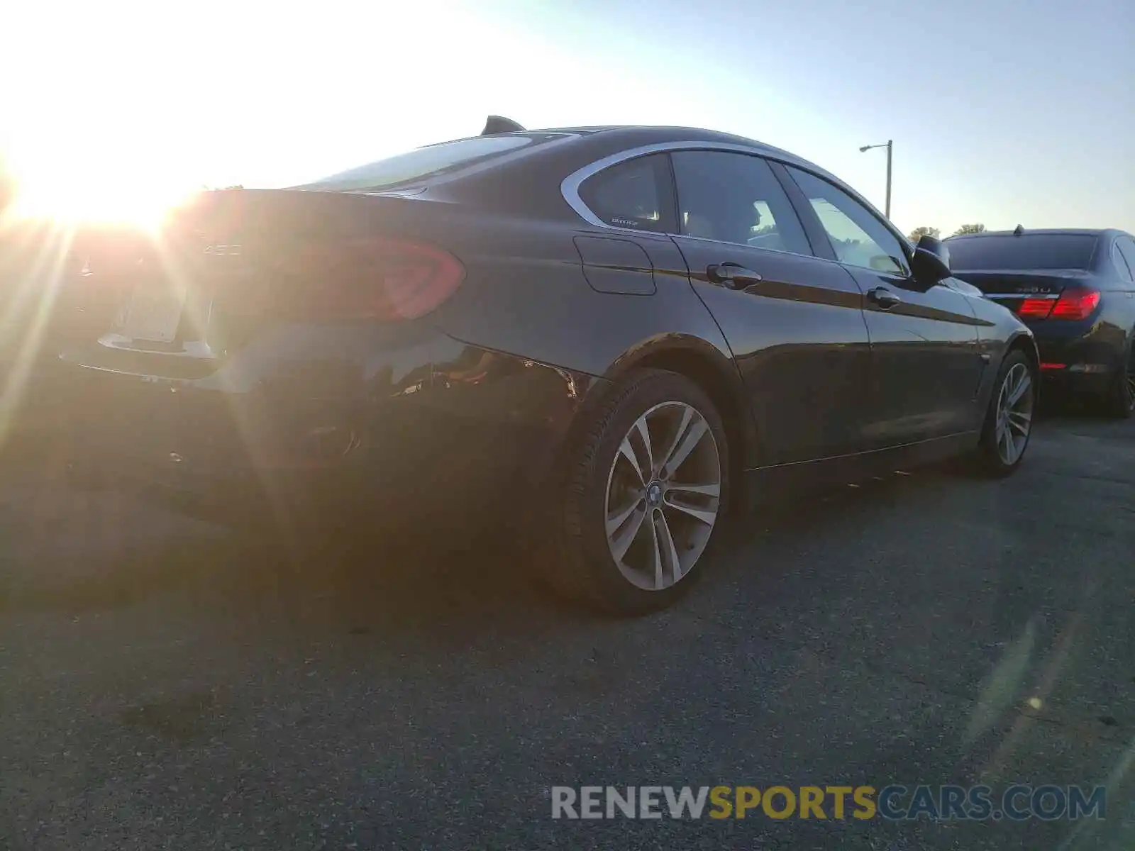 4 Photograph of a damaged car WBA4J3C50KBL06692 BMW 4 SERIES 2019