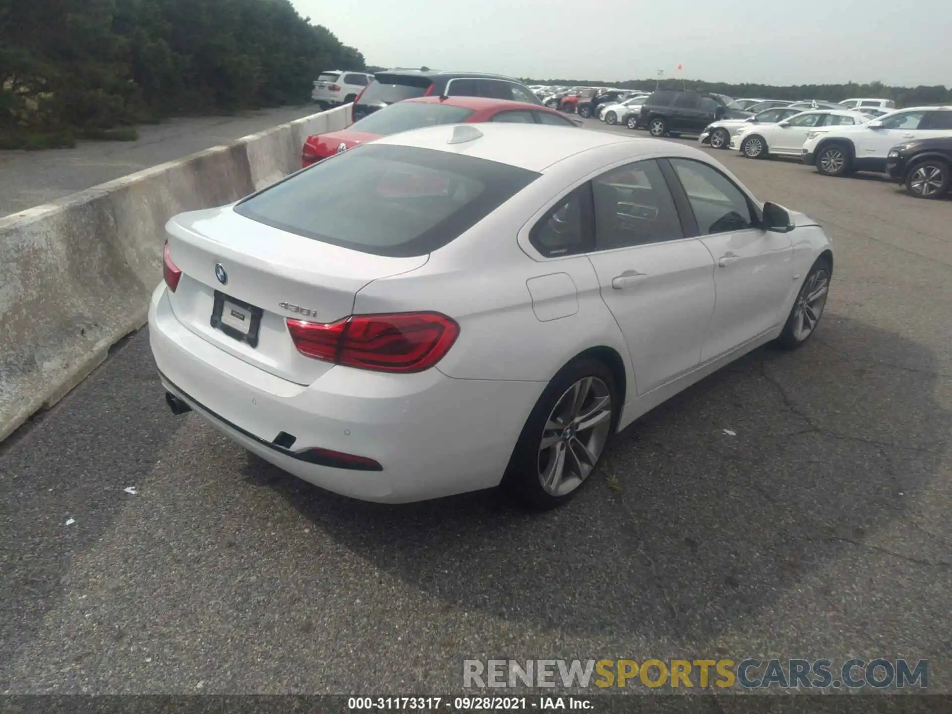 4 Photograph of a damaged car WBA4J3C51KBL05356 BMW 4 SERIES 2019